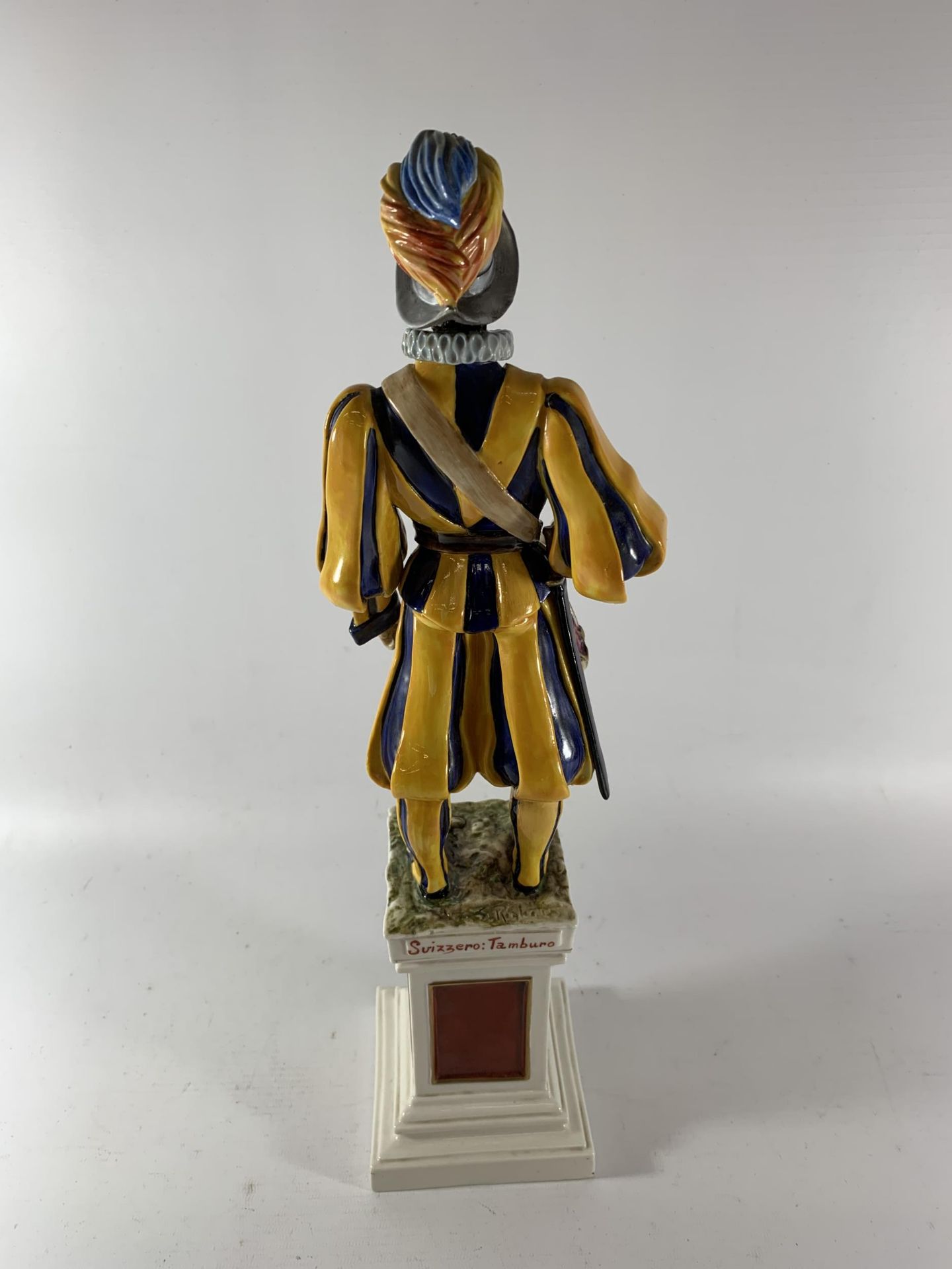 AN ITALIAN MILITARY DRUMMER FIGURE - SVIZZERO TAMBURO - Image 2 of 2