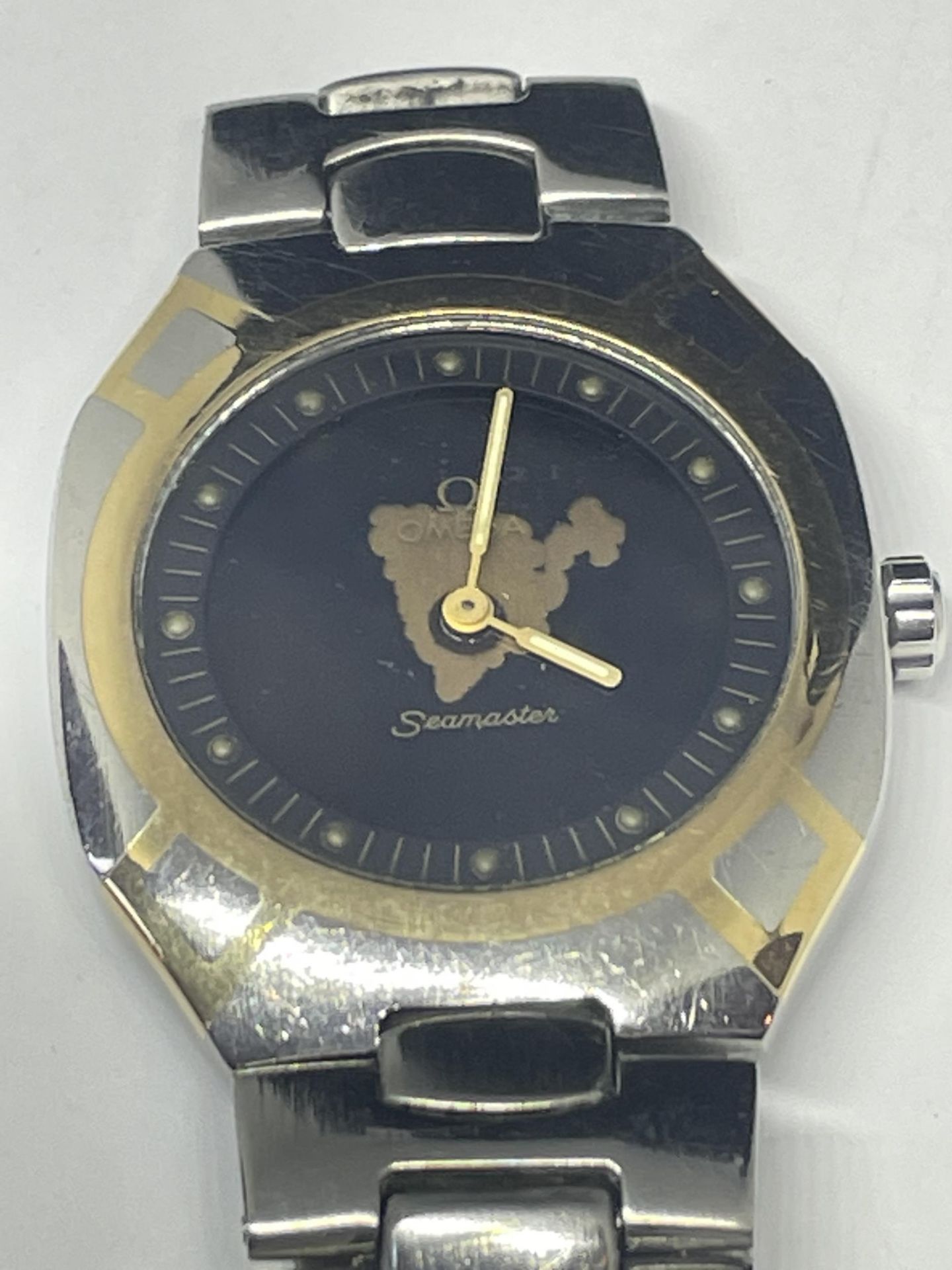 A VINTAGE OMEGA SEAMASTER AUTOMATIC WRIST WATCH - Image 2 of 5