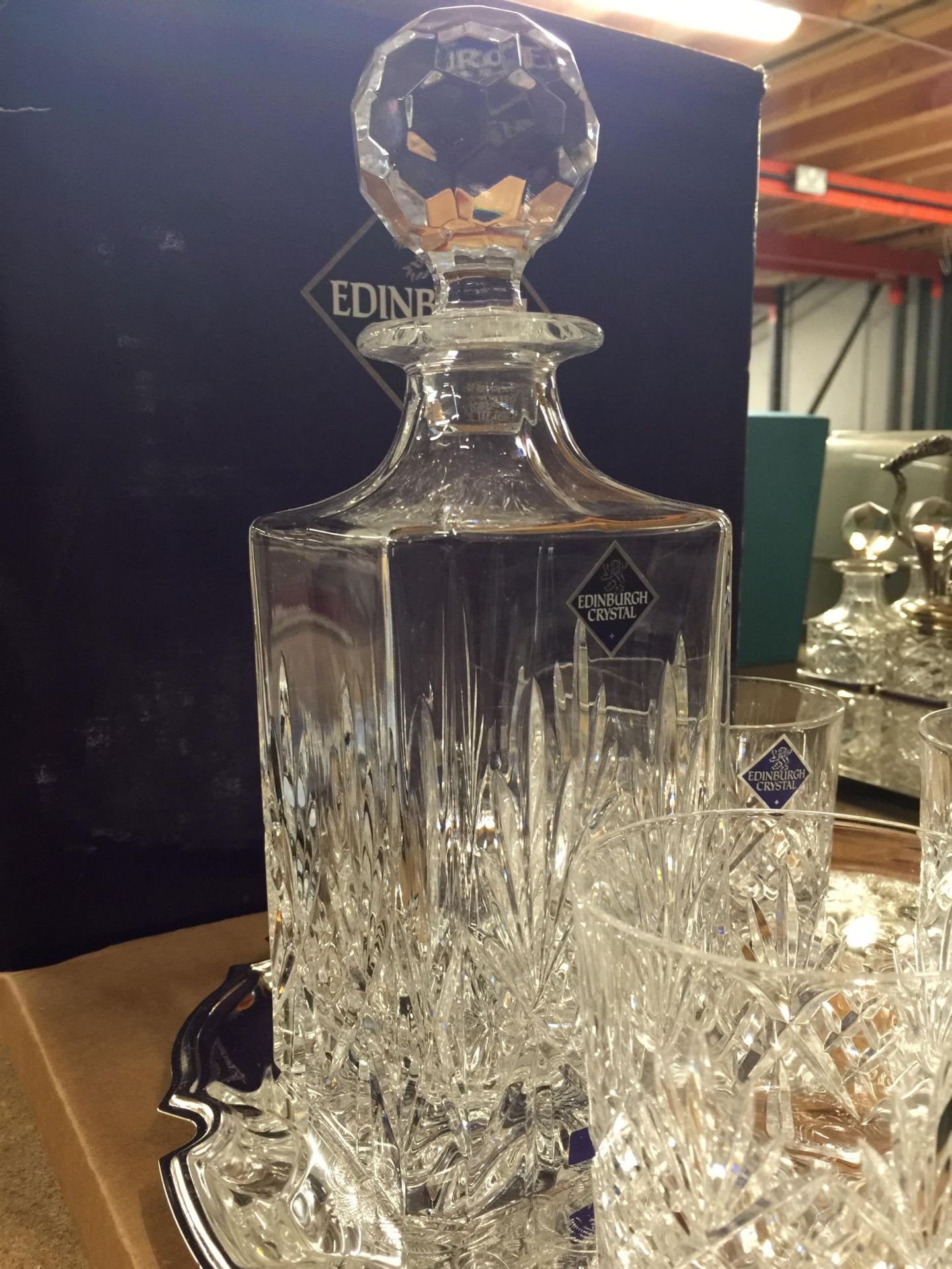 AN EDINBURGH CRYSTAL WHISKY DECANTER, FOUR WHISKY GLASSES AND A SILVER PLATED TRAY - BOXED - Image 2 of 4