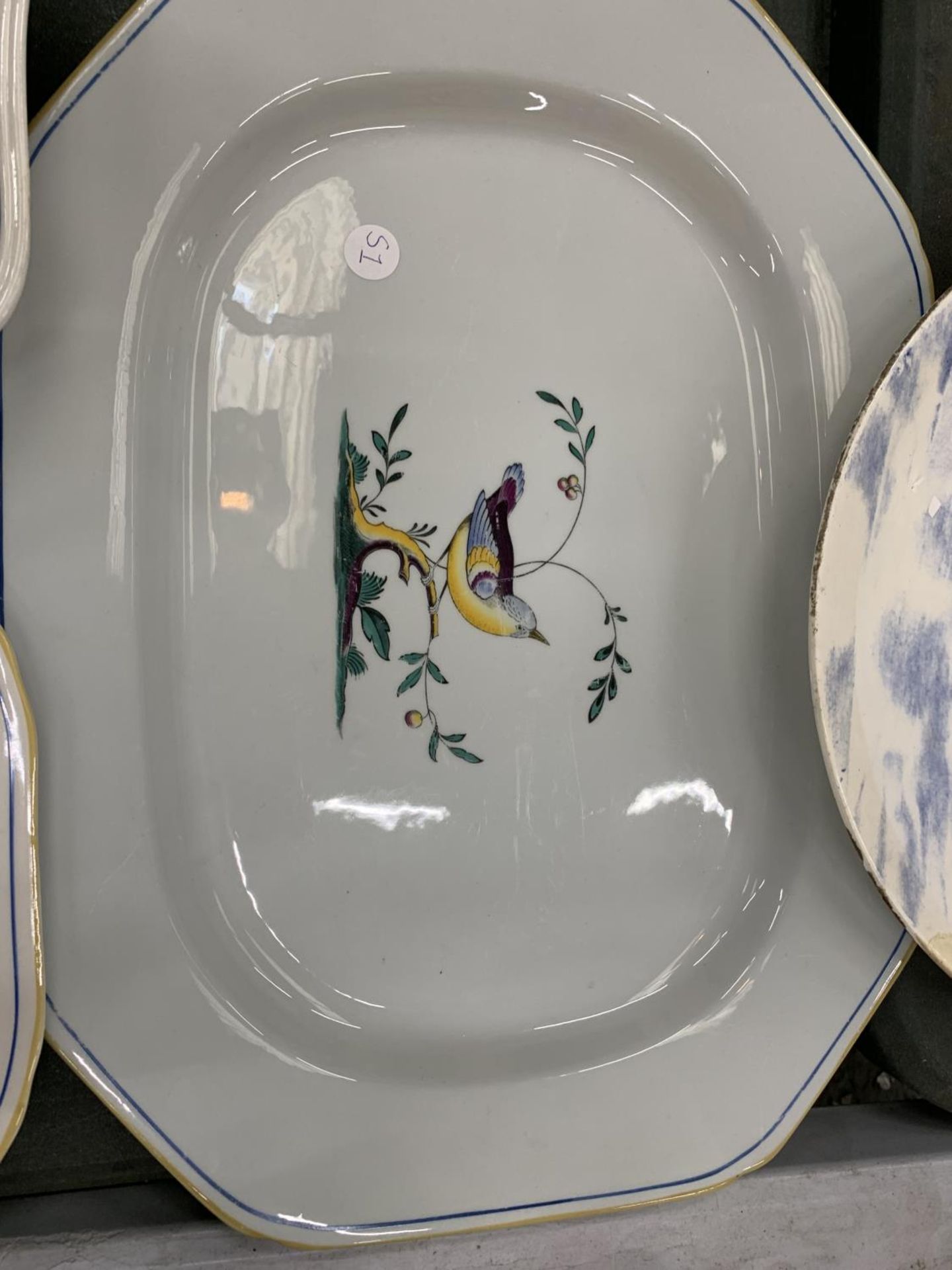 A LARGE SPODE 'QUEENS BIRD' PLATTER AND BOWL, CCOPELAND SPODE 'BLUE BIRD' BOWL - CHIP TO BASE PLUS - Image 2 of 5