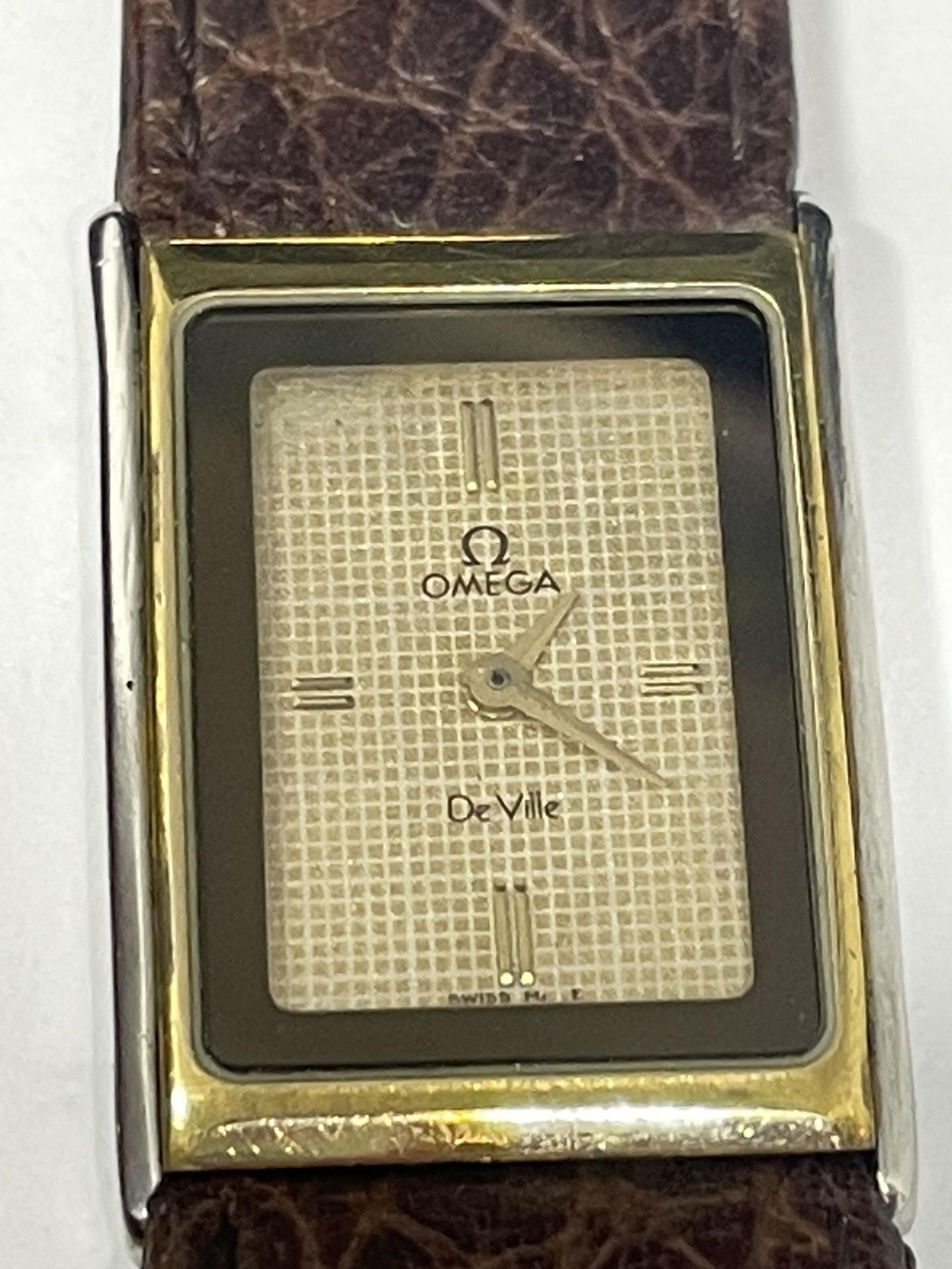 A RARE VINTAGE OMEGA DE VILLE 'OPERA' SLIM UNISEX DRESS WATCH WITH BOX, REF 191.0186, SEEN WORKING - Image 3 of 5