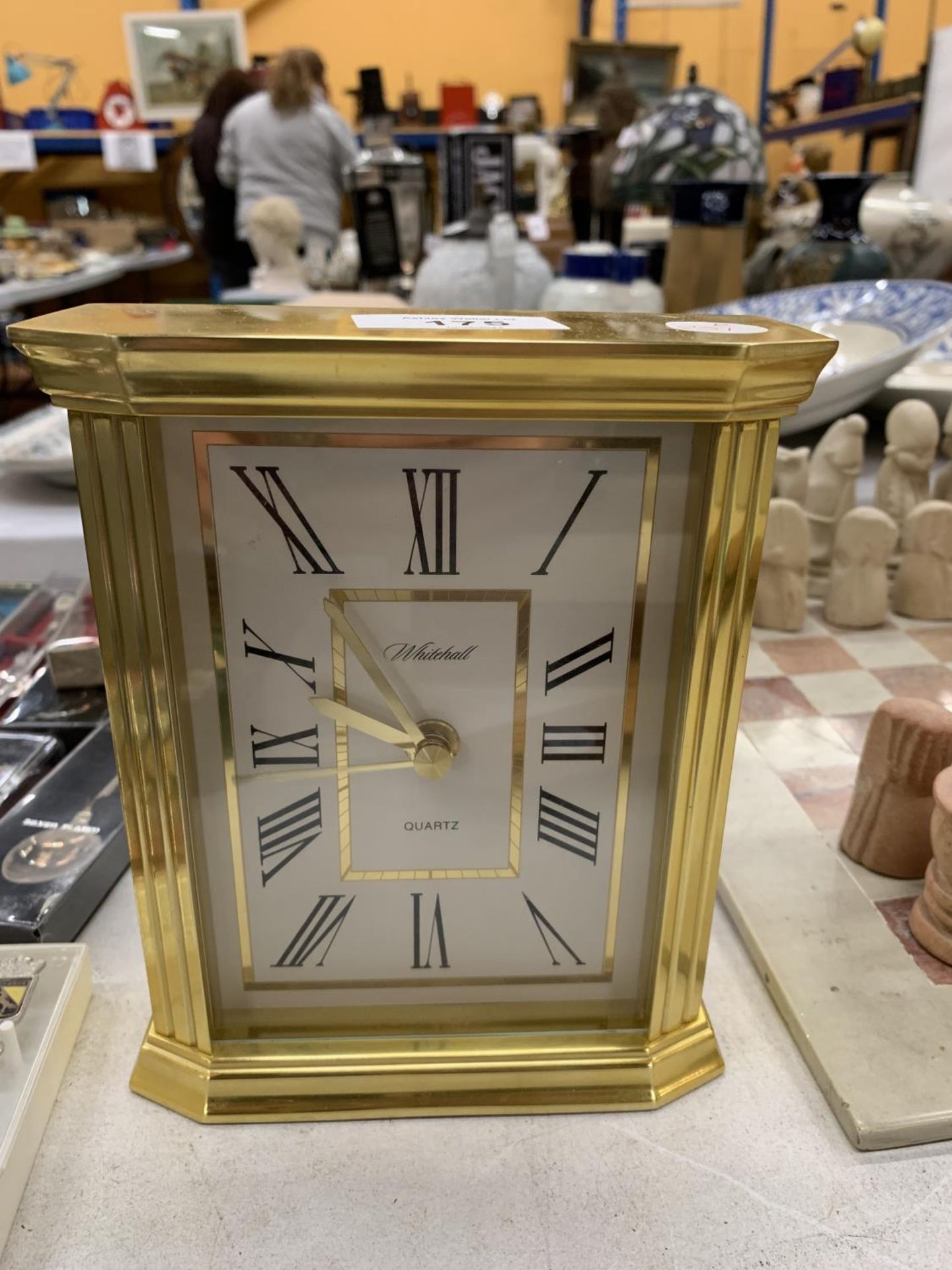 A BRASS MANTLE CARRIAGE CLOCK HEIGHT 17CM