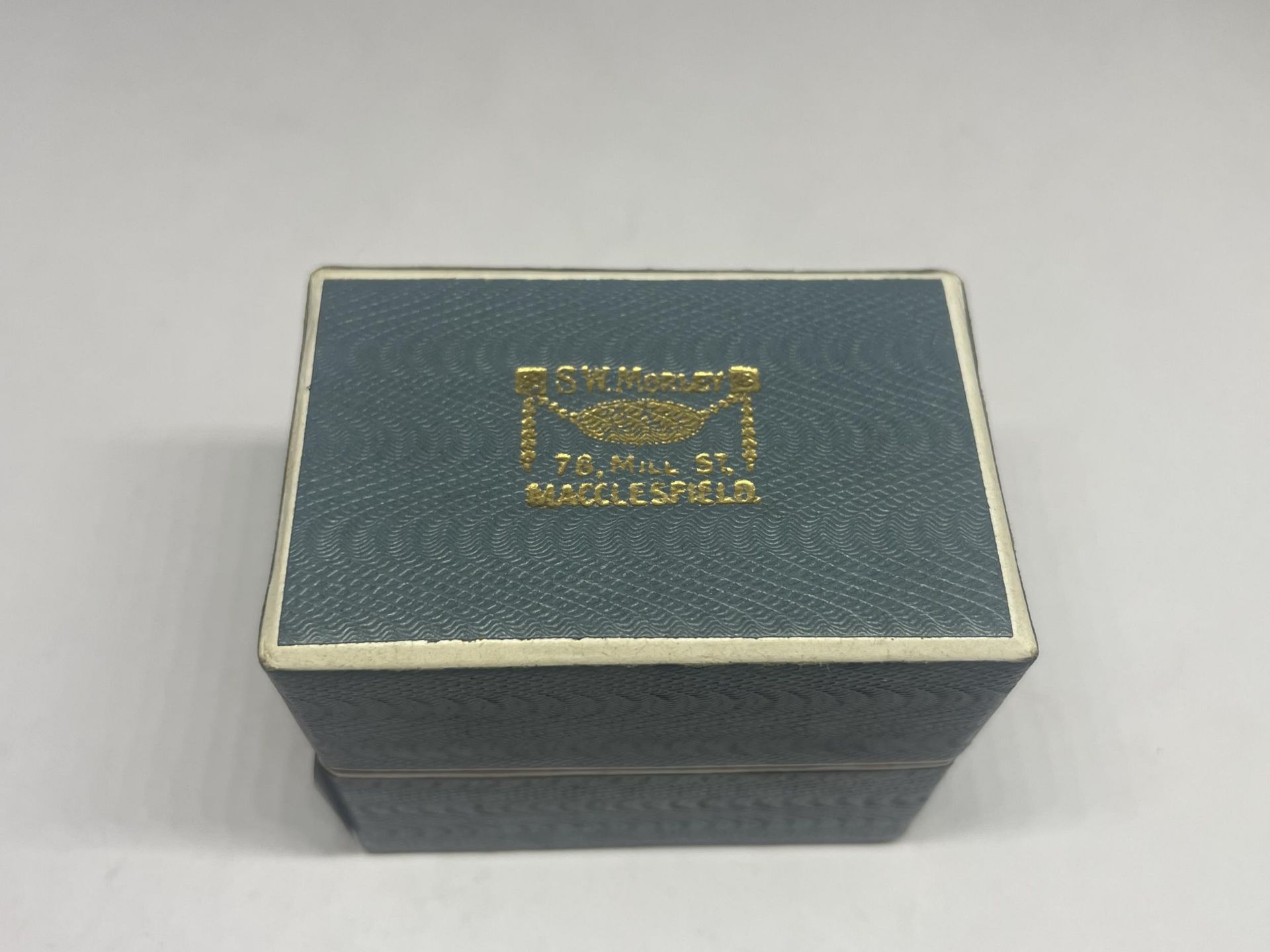 A BOXED HALLMARKED SHEFFIELD SILVER NAPKIN RING - Image 5 of 5
