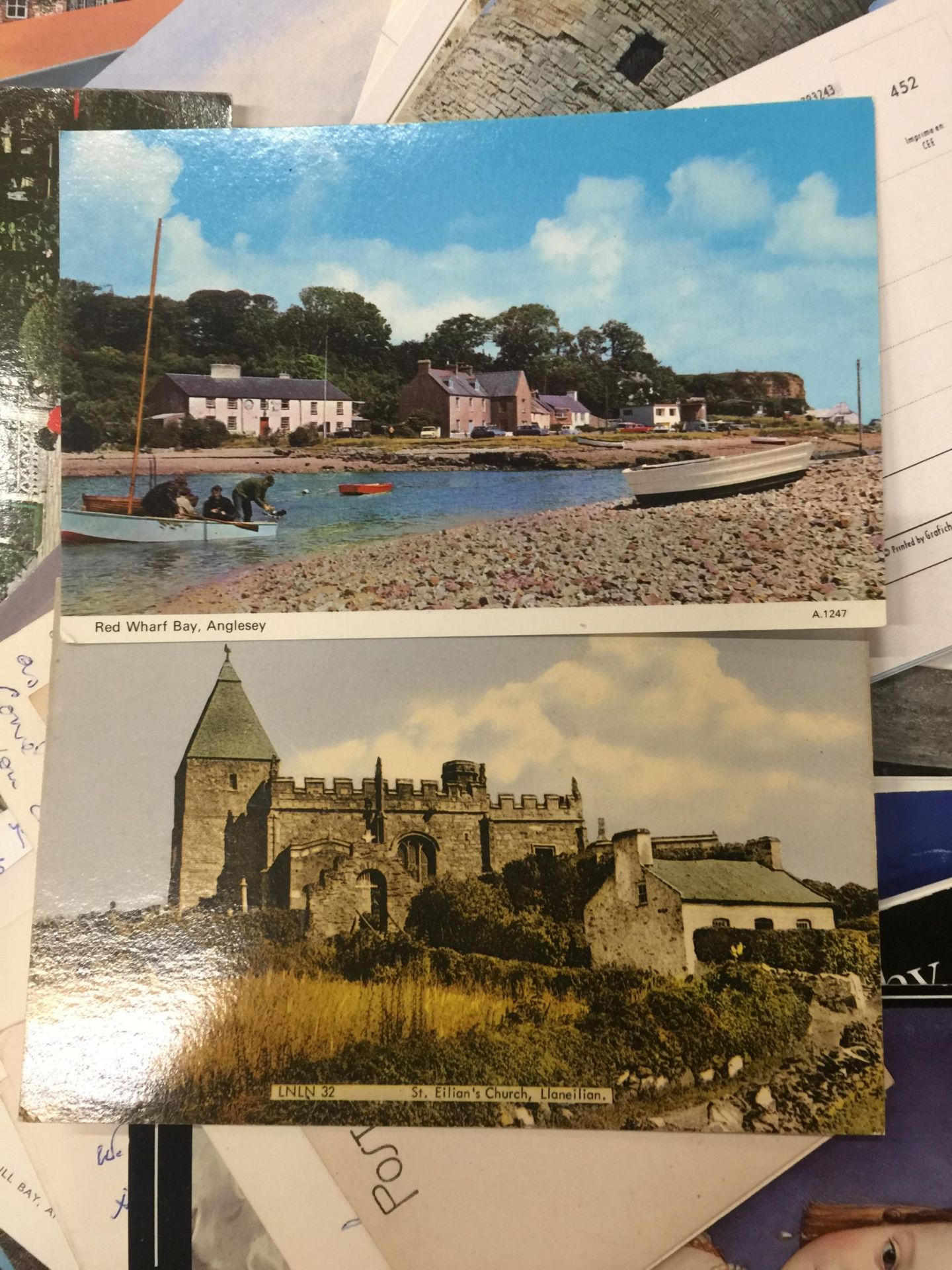 A LARGE QUANTITY OF MAINLY SOUVENIR POSTCARDS - Image 2 of 6