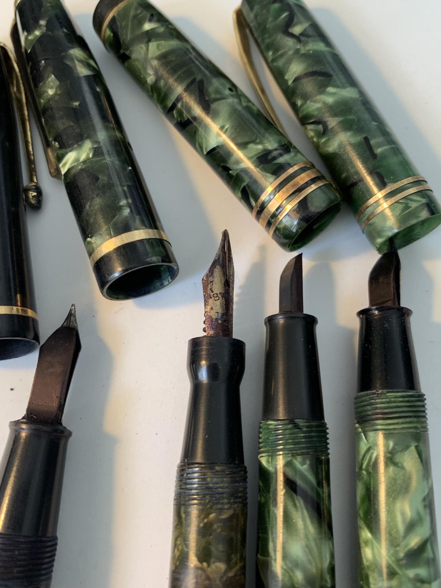 FOUR CONWAY FOUNTAIN PENS - Image 3 of 3