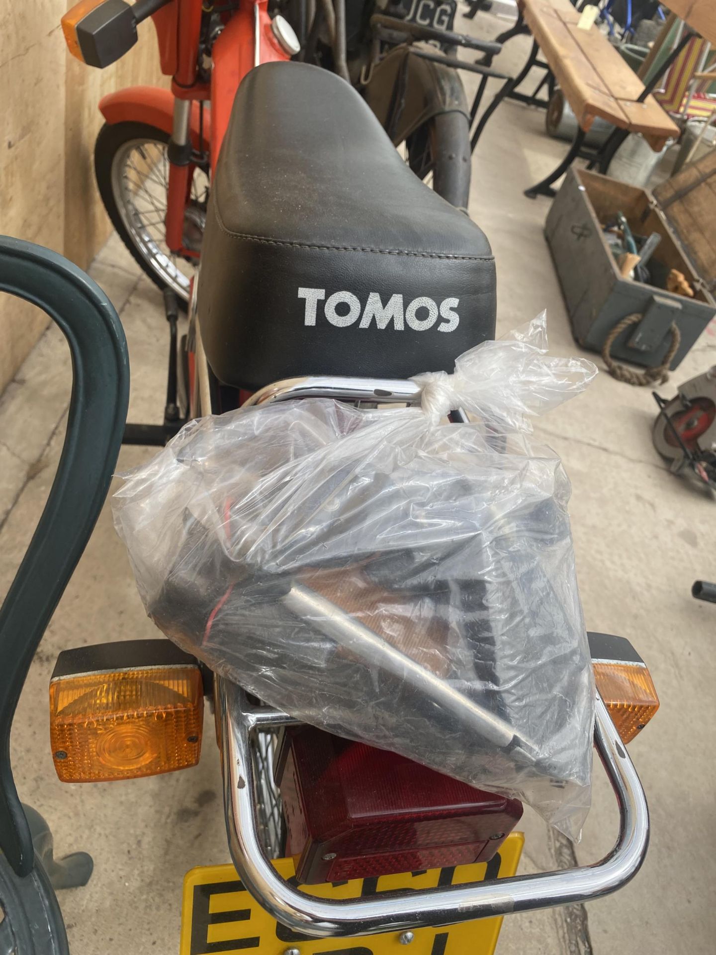 A VINTAGE RED TOMAS 49CC MOPED COMPLETE WITH V5 CERTIFICATE, REGISTRATION E660URJ, FIRST - Image 6 of 7