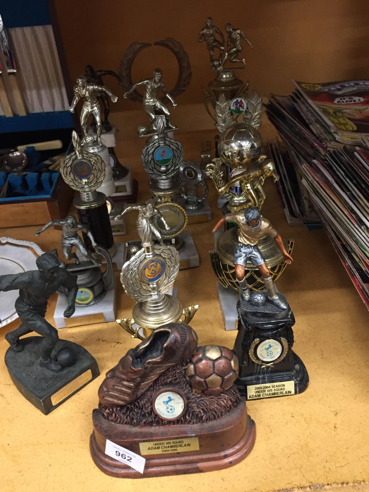 A COLLECTION OF SPORTING TROPHIES - Image 4 of 8