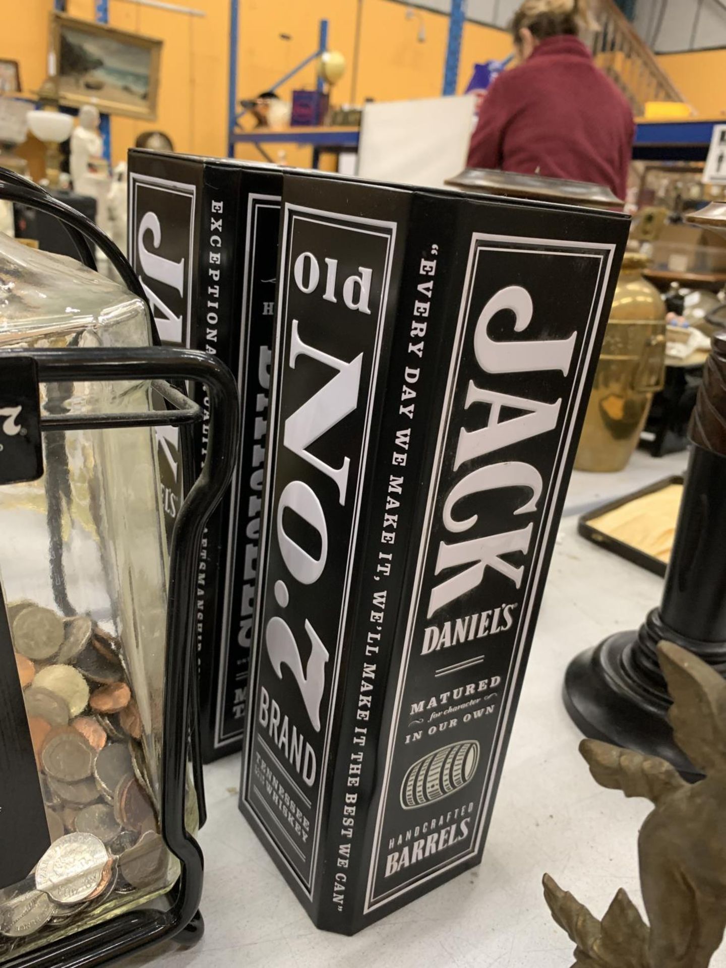 A JACK DANIELS SWINGING BOTTLE STAND WITH LARGE JACK DANIELS BOTTLE CONTAINING COINS PLUS TWO - Image 3 of 4