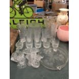 A COLLECTION OF CUT GLASS ITEMS, WHISKY TUMBLERS ETC