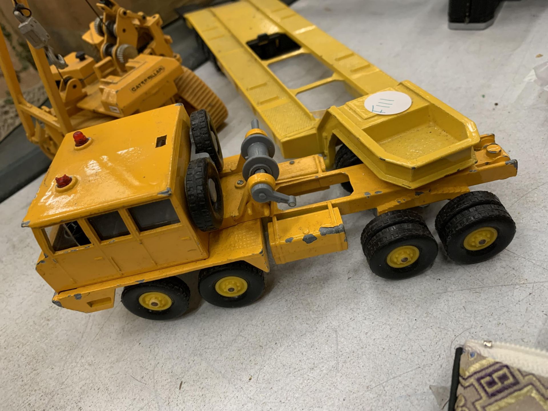 TWO DIECAST CONSTUCTION MODELS - CATERPILLAR AND LORRY AND LOADER - Image 2 of 4