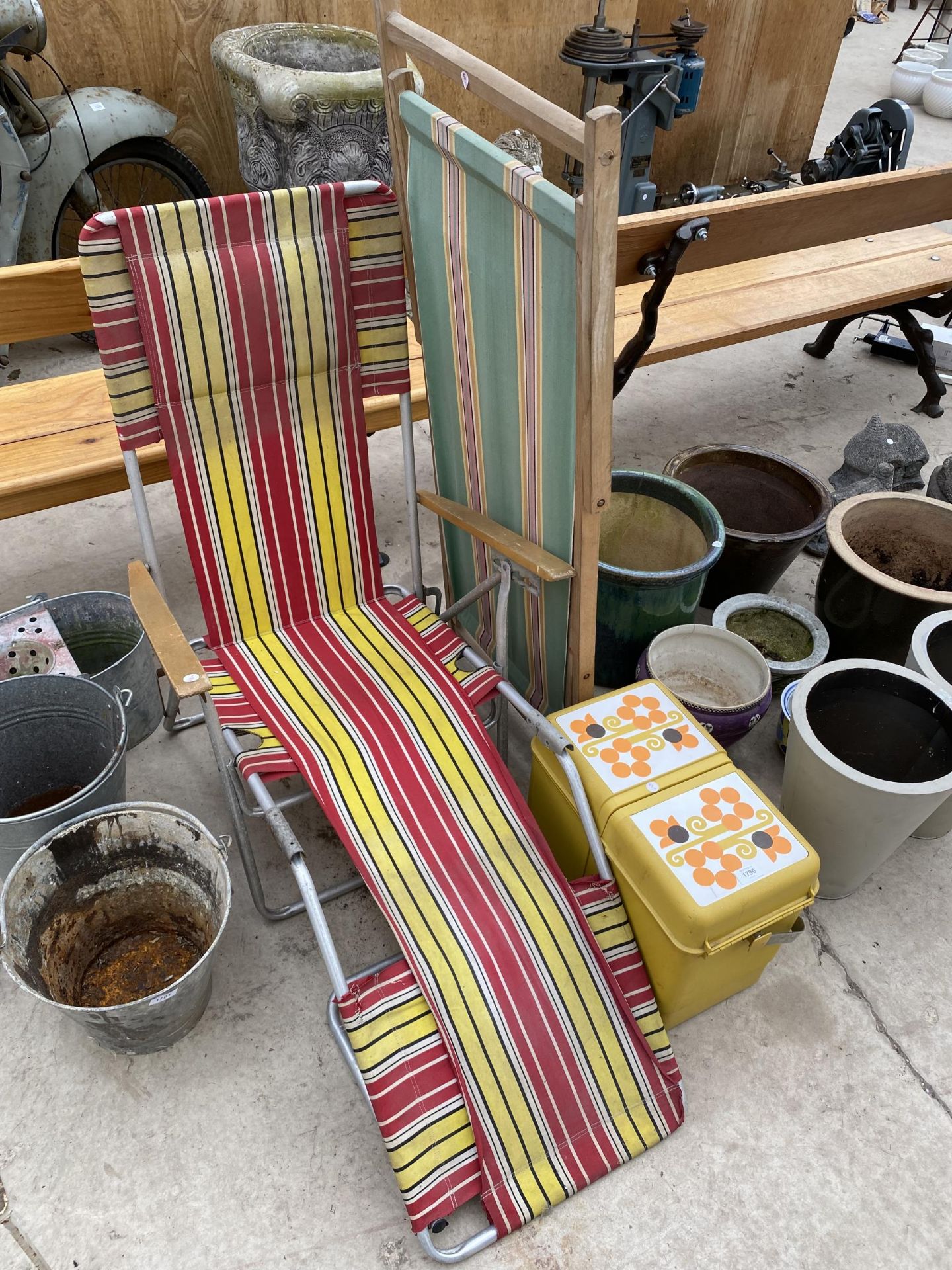 TWO RETRO FOLDING DECK CHAIRS AND A RETRO COOL BOX