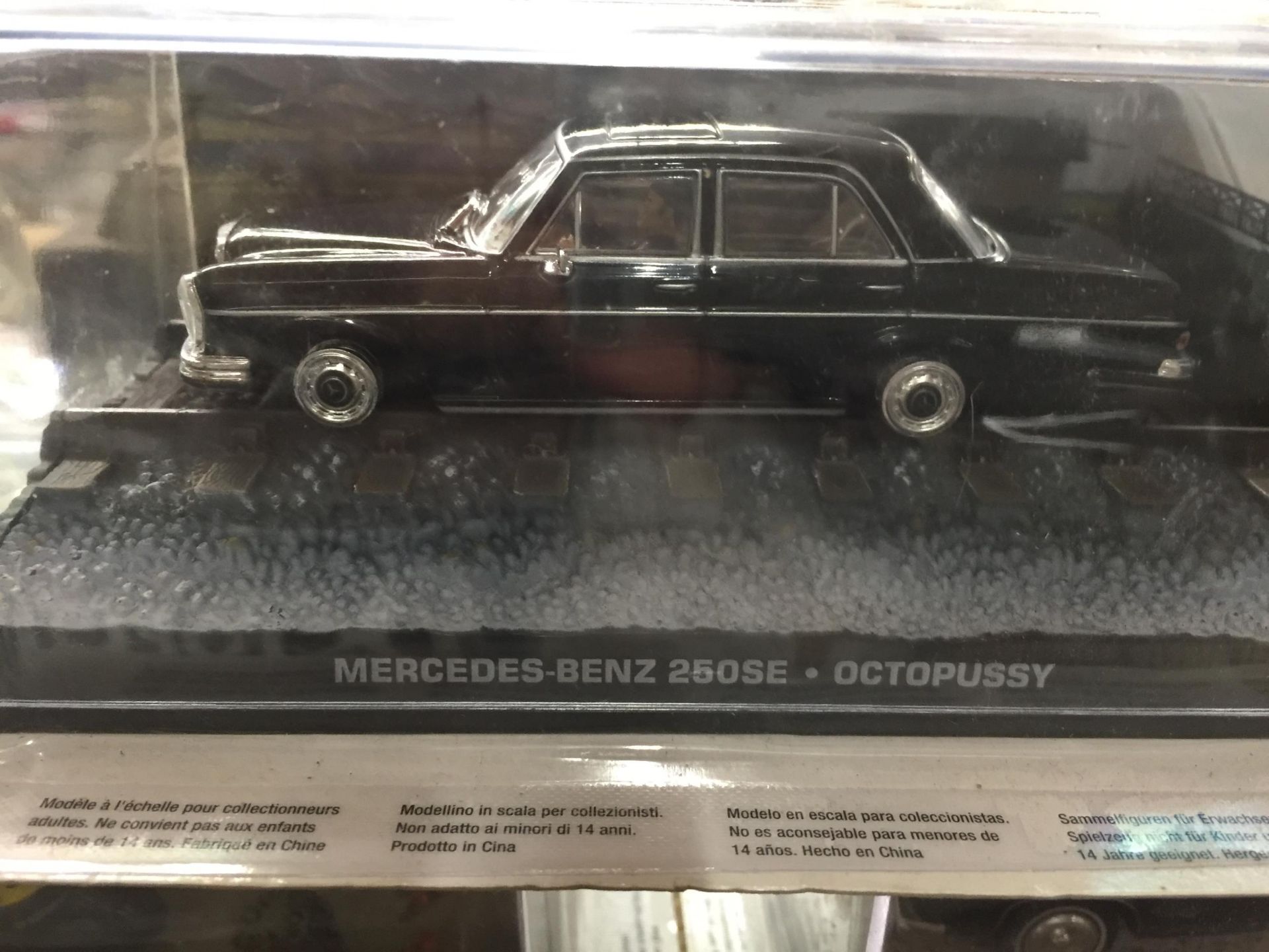 A COLLECTION OF JAMES BOND 007 VEHICLES TO INCLUDE A MERCEDES BENZ 250-SE FROM OCTOPUSSY, A - Image 6 of 7