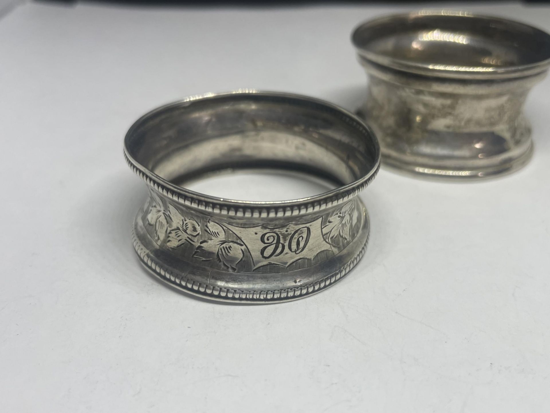 TWO HALLMARKED BIRMINGHAM SILVER NAPKIN RINGS - Image 2 of 5