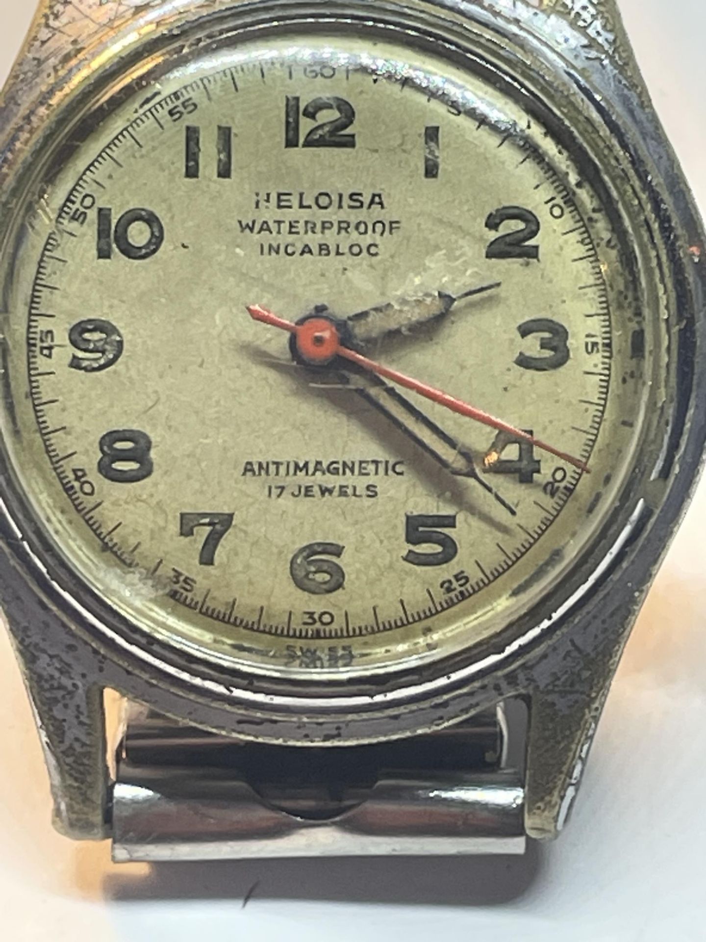 A HELOISA MILITARY STYLE WATCH SEEN WORKING BUT NO WARRANTIES - Image 2 of 3