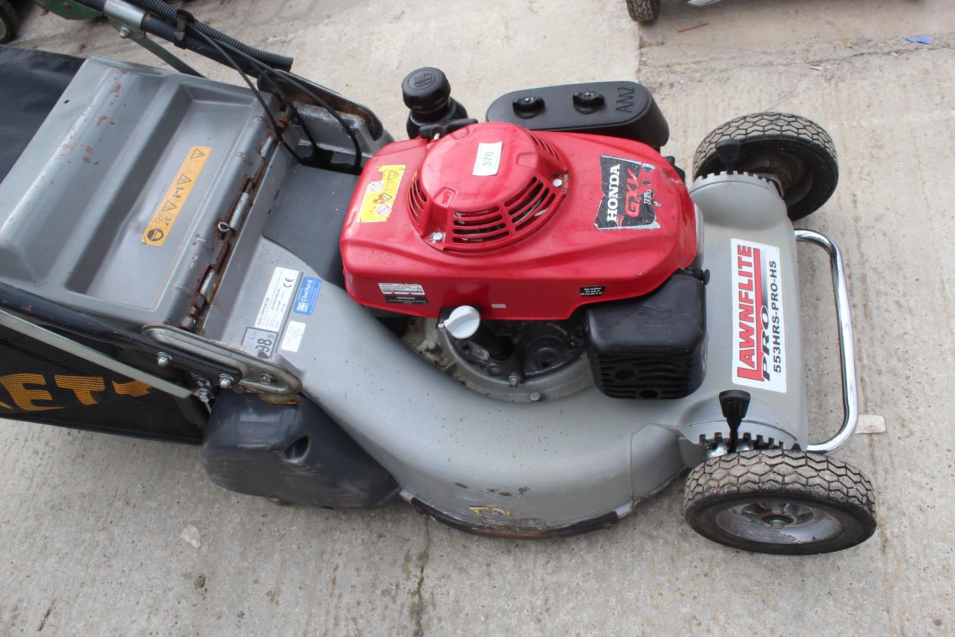 LAWNFLITE PRO HRS 553 21" ROLLER MOWER - PLUS VAT - Image 2 of 3