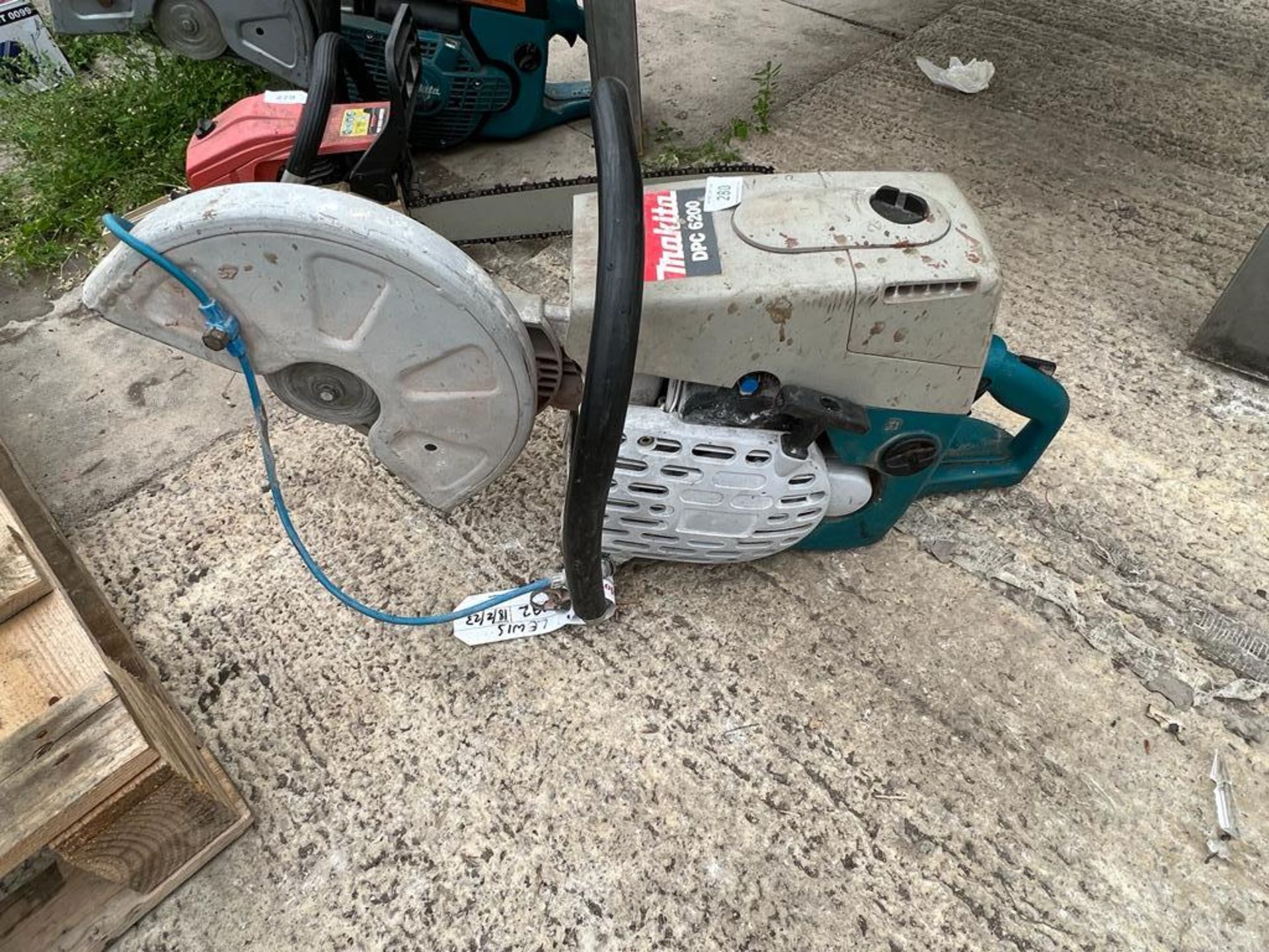 A MAKITA STONE SAW NO VAT