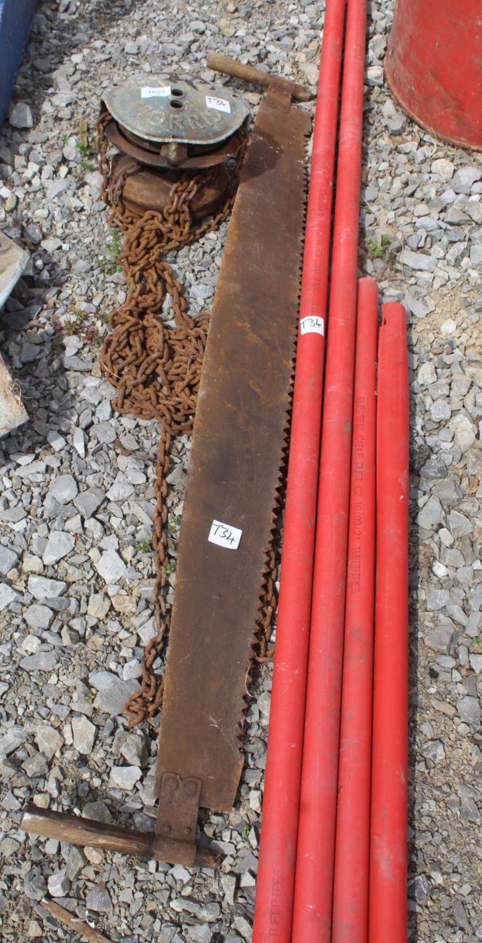 "X" CUT SAW, BLOCK & TACKLE&4 RED PIPES + VAT - Image 2 of 2