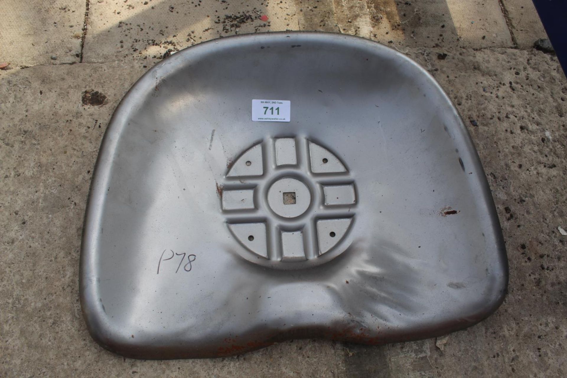 FERGUSON TRACTOR SEAT + VAT