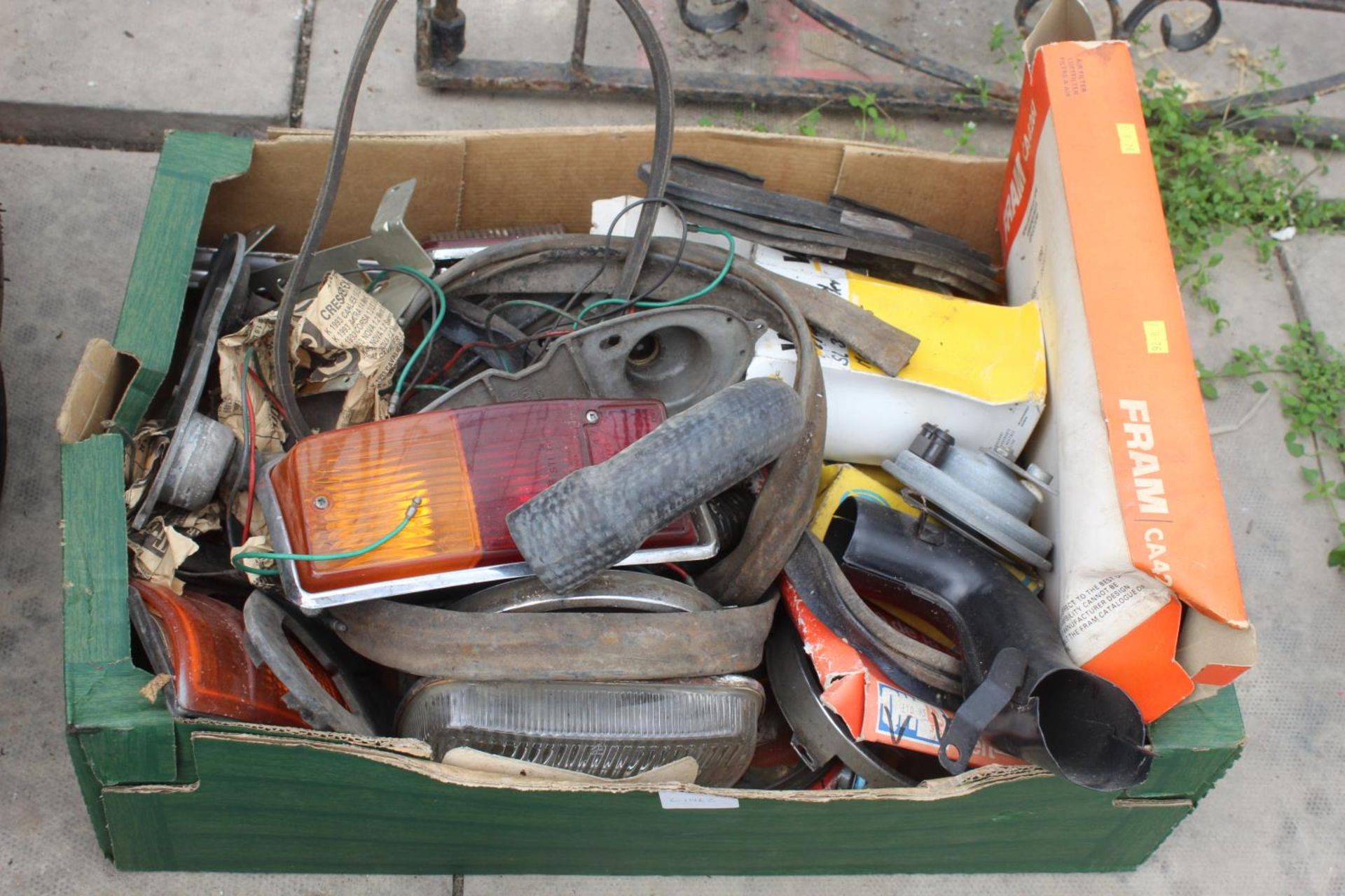 TWO BOXES & ONE BUCKET VINTAGE CAR SPARES - NO VAT - Image 2 of 3