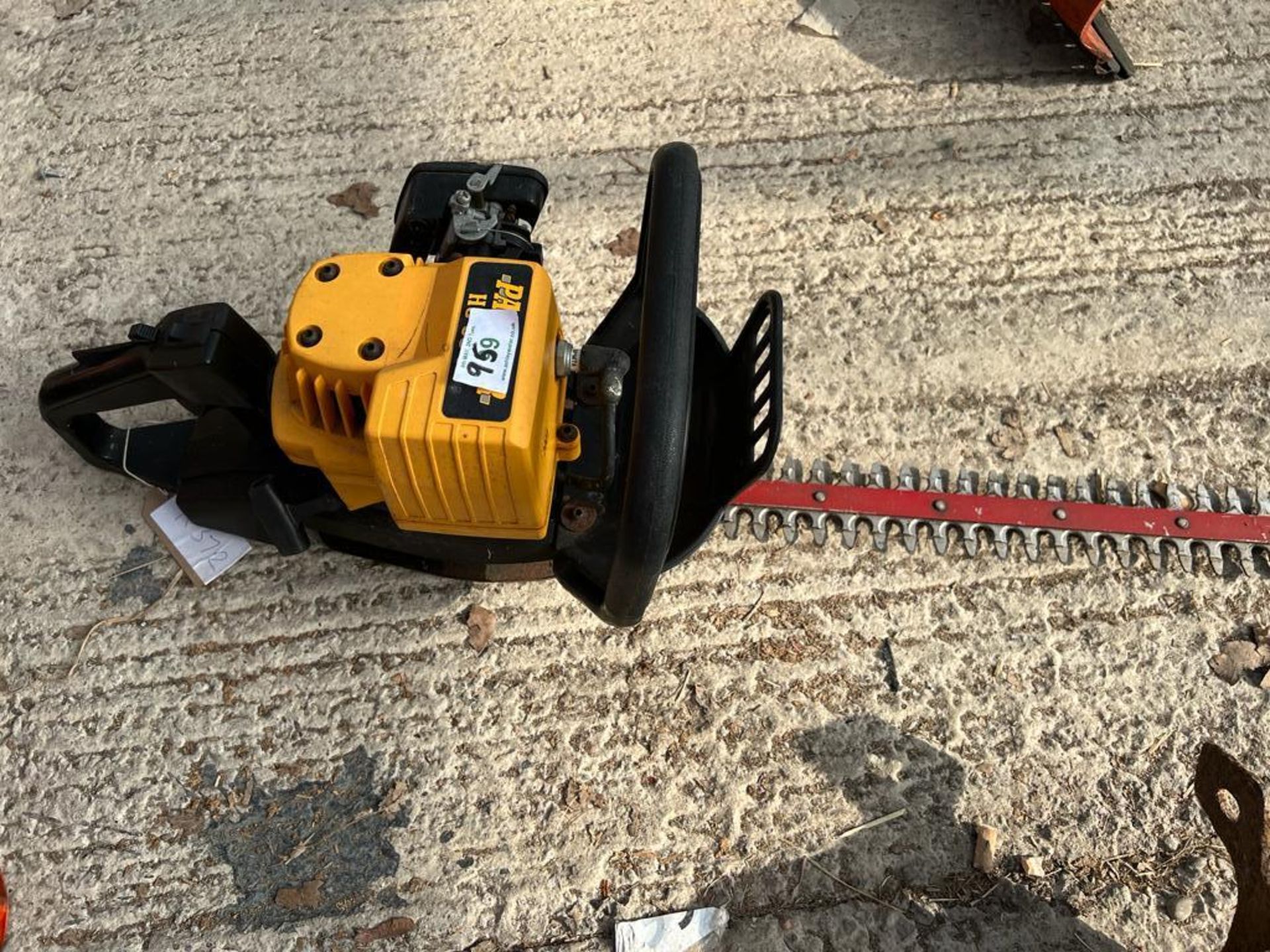 PARTNER HG 5512 HEDGE CUTTER NO VAT