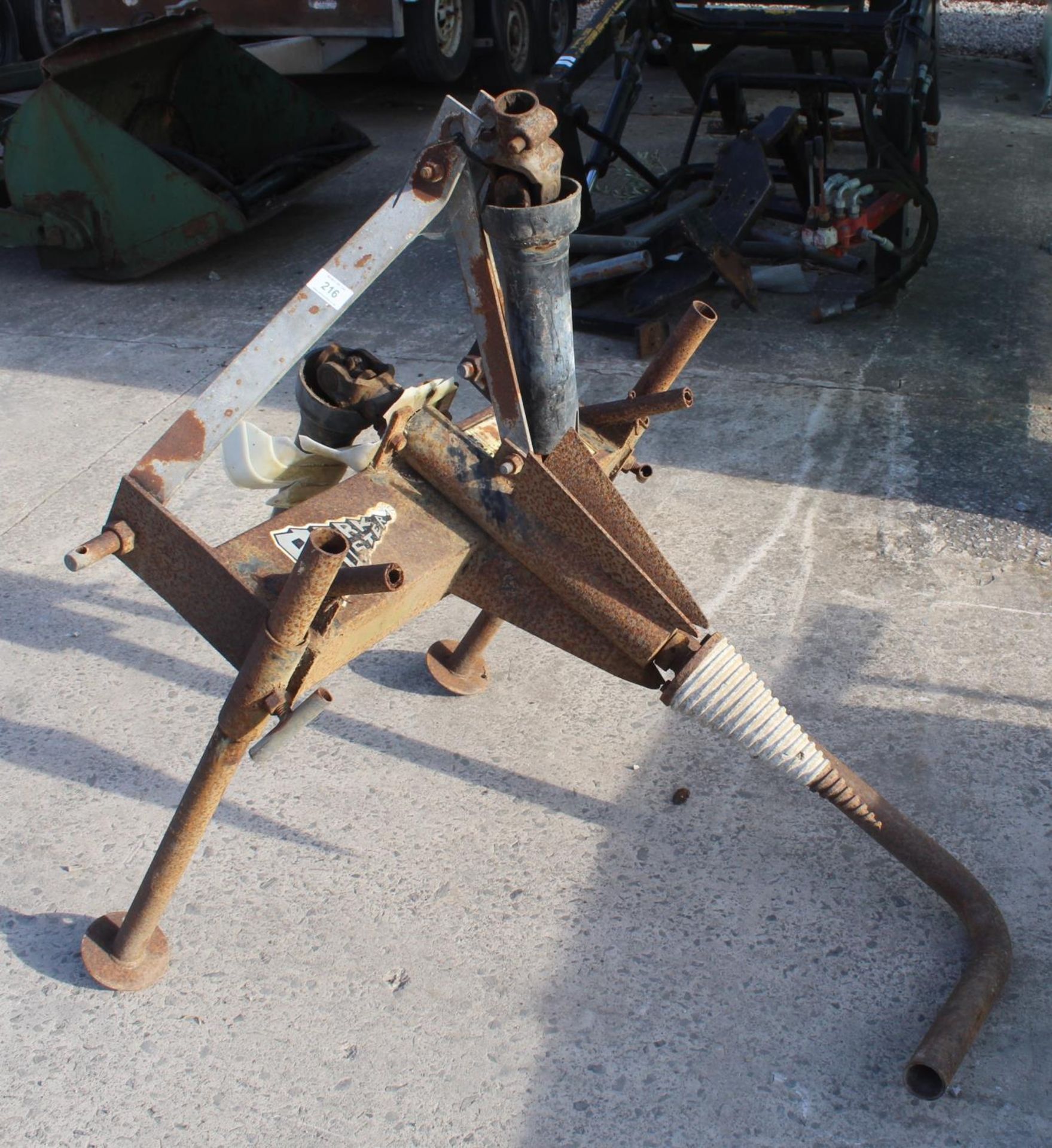 A BARK BUSTER LOG SPLITTER + VAT