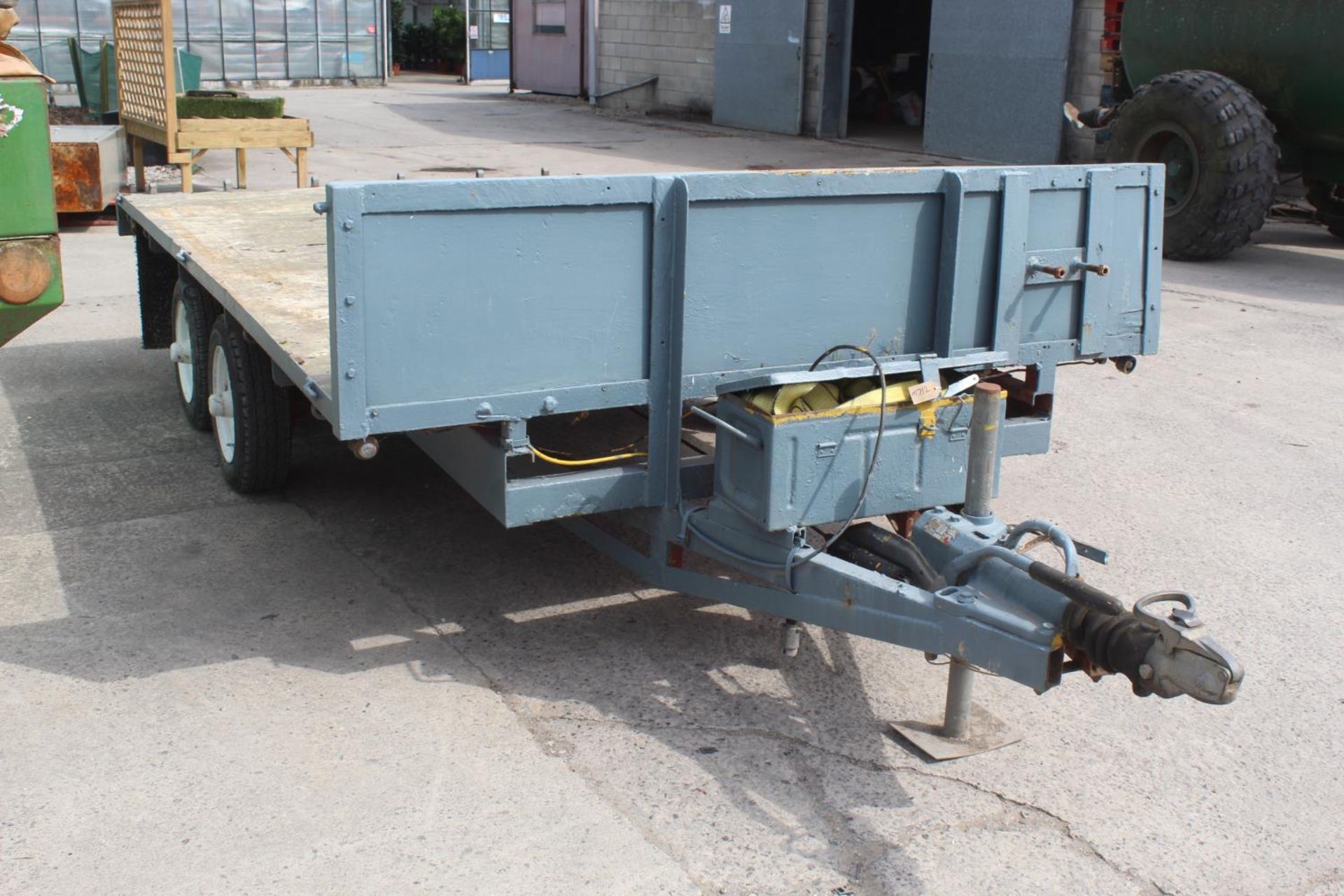 A TWIN AXLE 3 TONNE TRAILER + VAT - Image 3 of 4