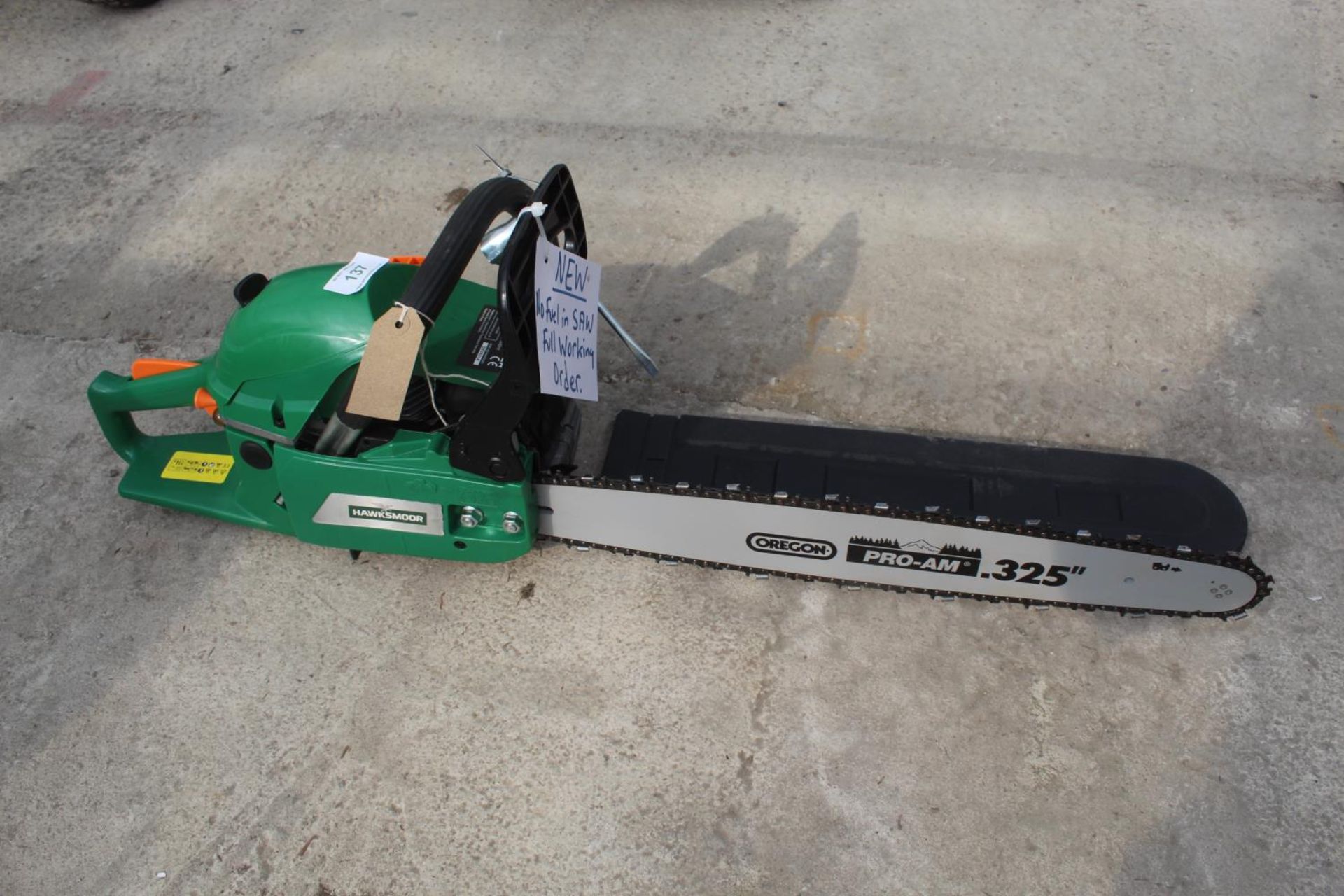 NEW HAWKSMOOR 53CC 20" CHAIN SAW WITH EASY START NO VAT - Image 2 of 2