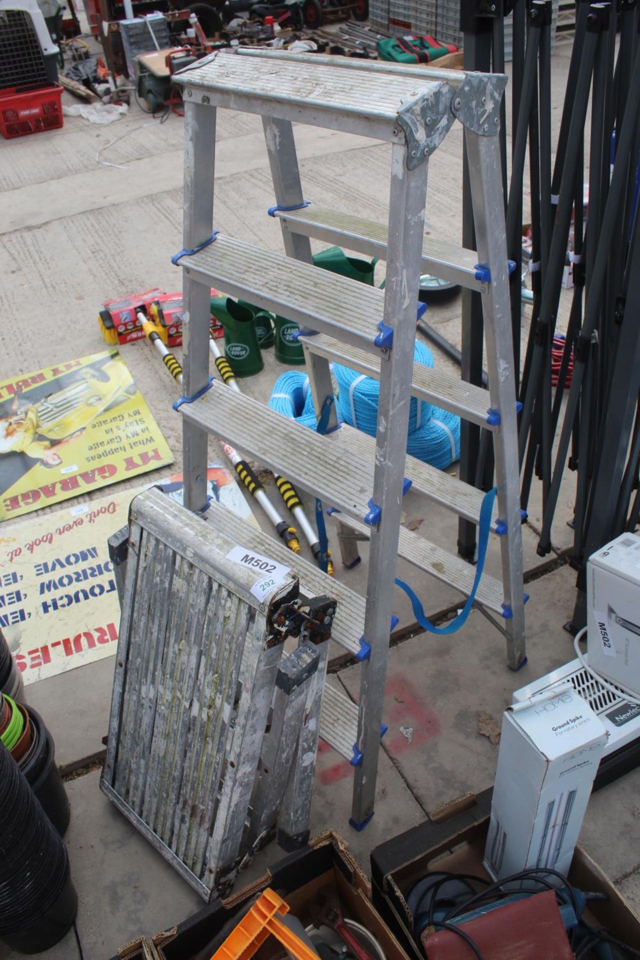 PLANT POTS AND STEPLADDER AND STEPS NO VAT