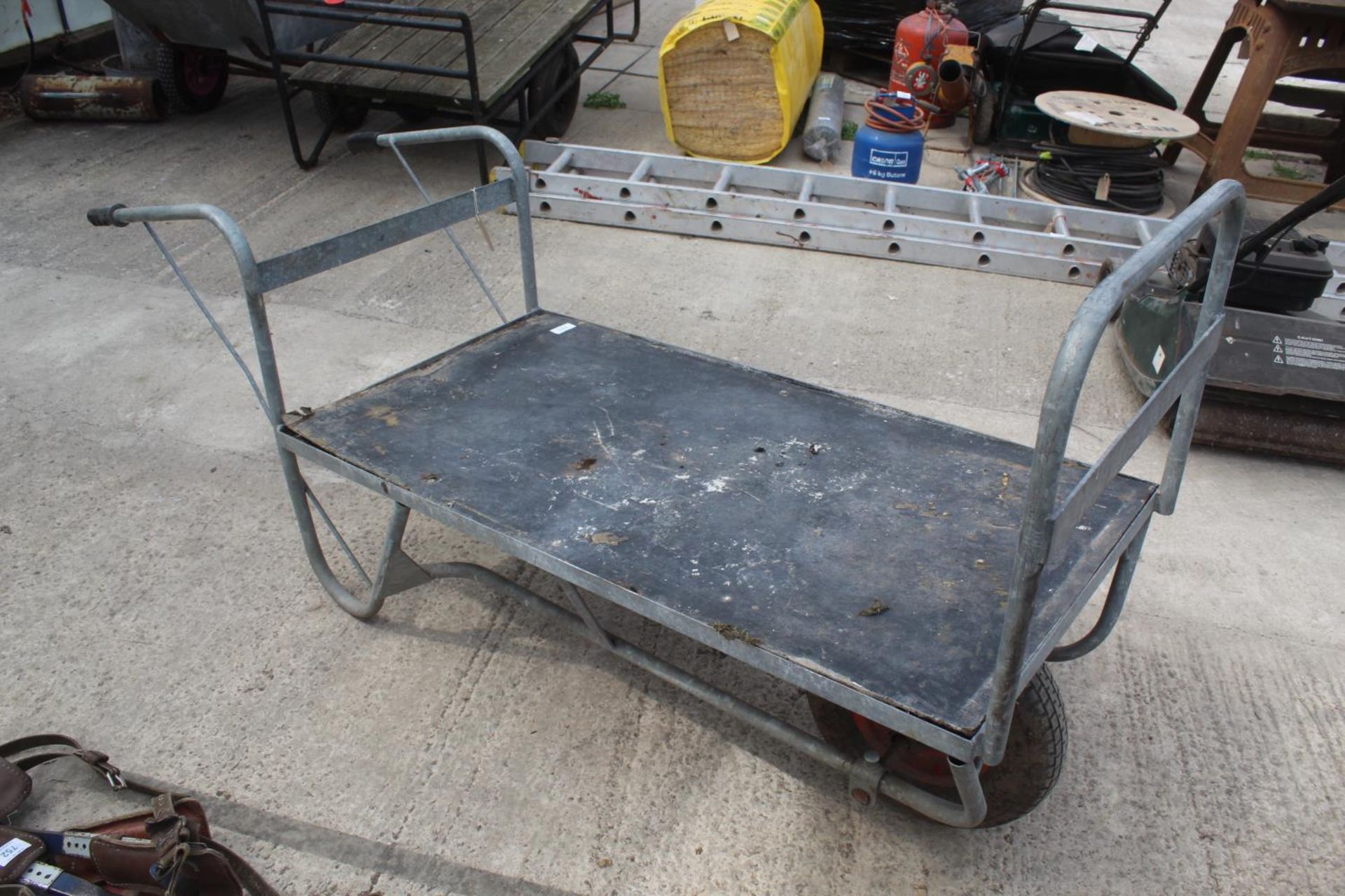 HAND CART NO VAT - Image 2 of 2