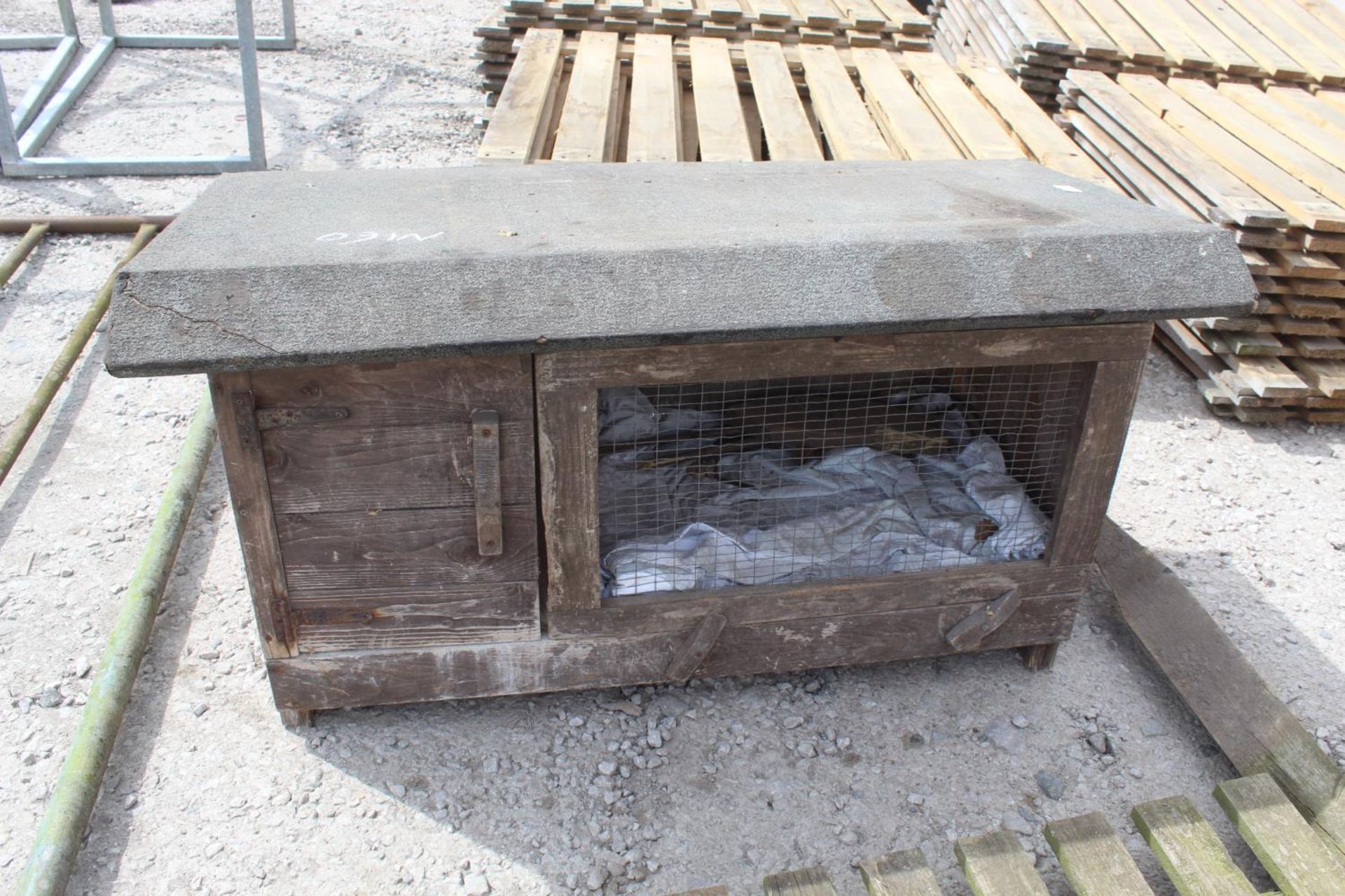 RABBIT HUTCH + VAT