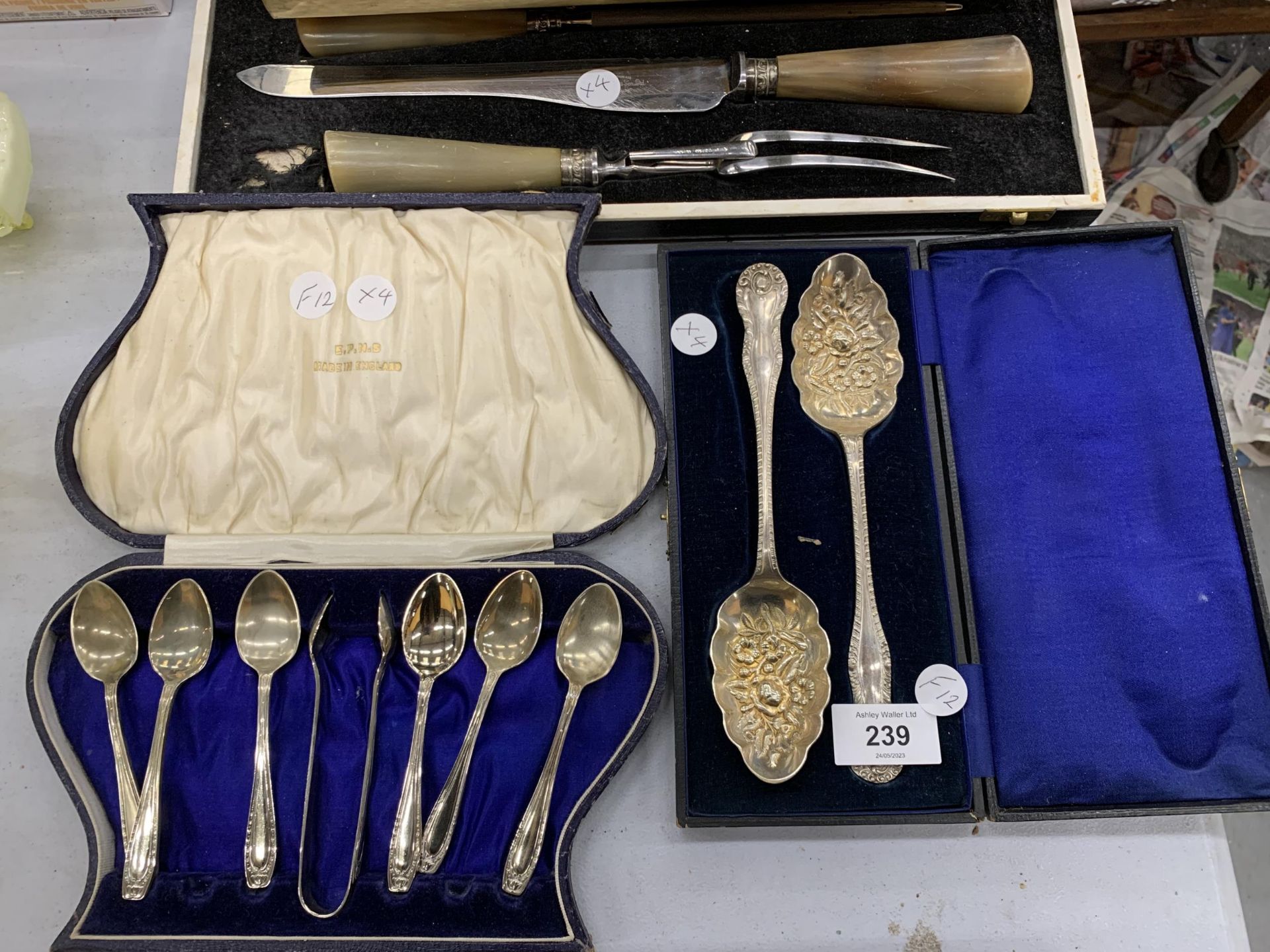 FOUR CASED VINTAGE SILVER PLATED FLATWARE SETS, BERRY SPOONS, ARTHUR PRICE ETC - Image 3 of 4