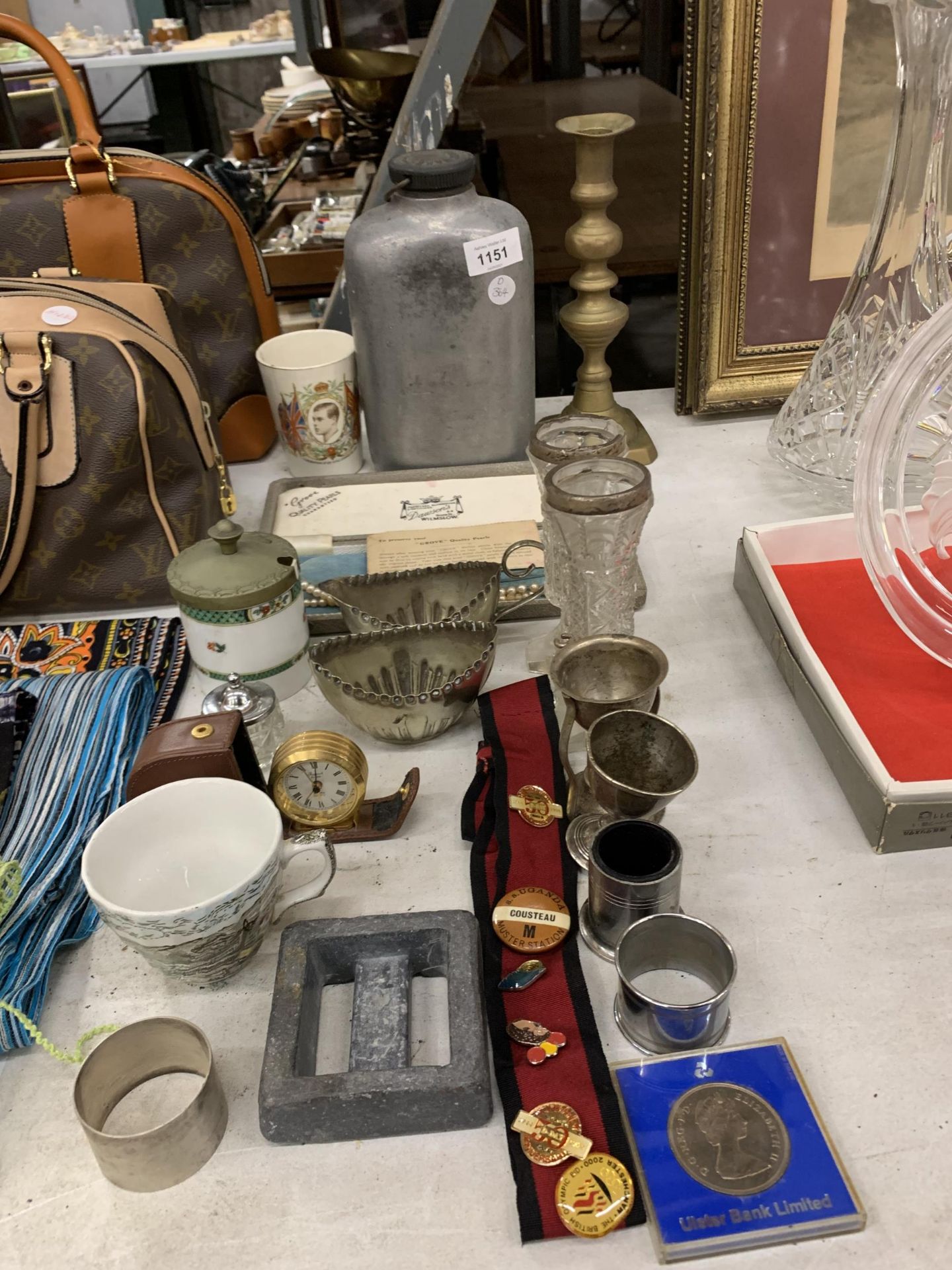 A MIXED LOT TO INCLUDE VINTAGE WATER BOTTLE, SILVER PLATED ITEMS, CASED COIN ETC