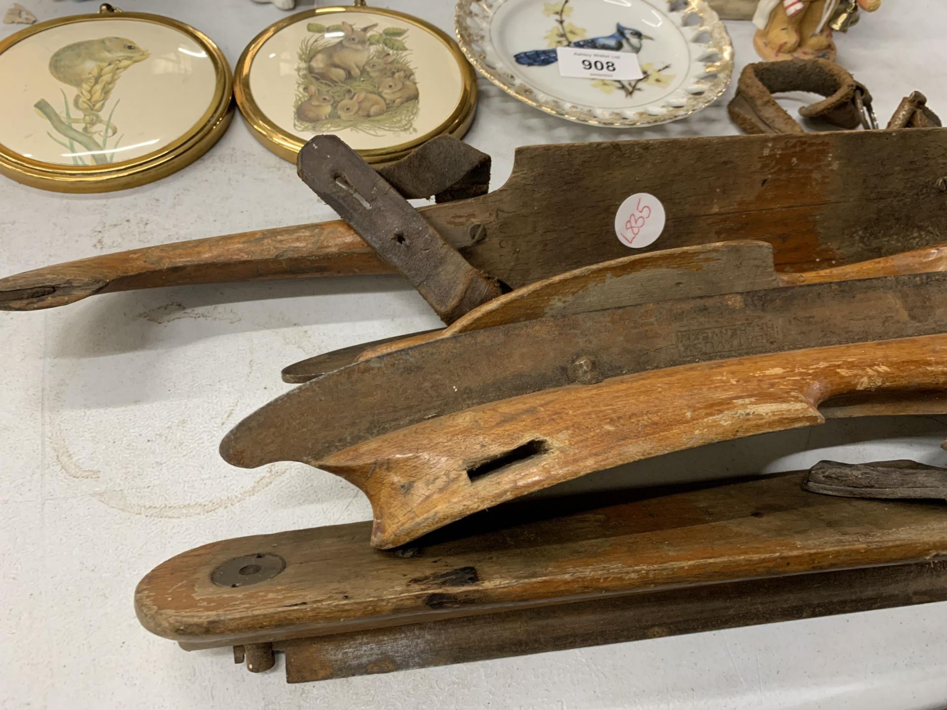 TWO PAIRS OF VINTAGE ICE SKATES - Image 3 of 3