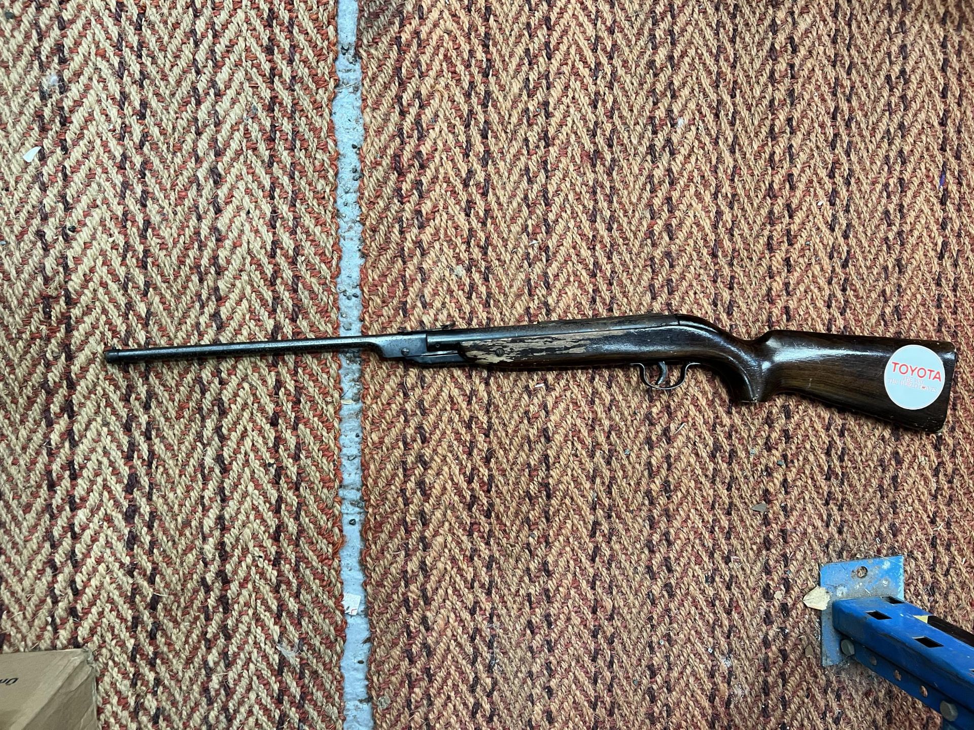 A .77 AIR RIFLE