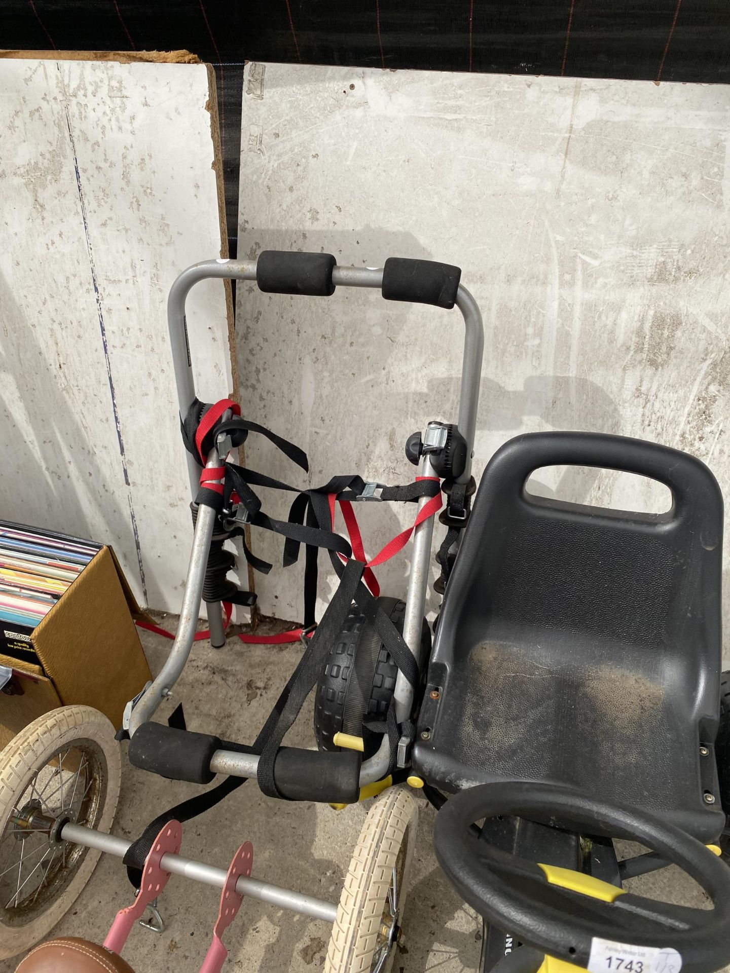 THREE ITEMS - TRYBIKE TRICYCLE, GO KART AND RACK - Image 3 of 5