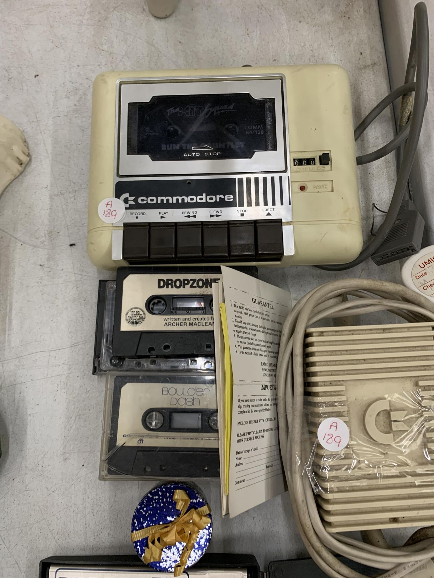 A MIXED LOT TO INCLUDE COMMODORE CONSOLE, KODAK CAMERA ETC - Image 2 of 4