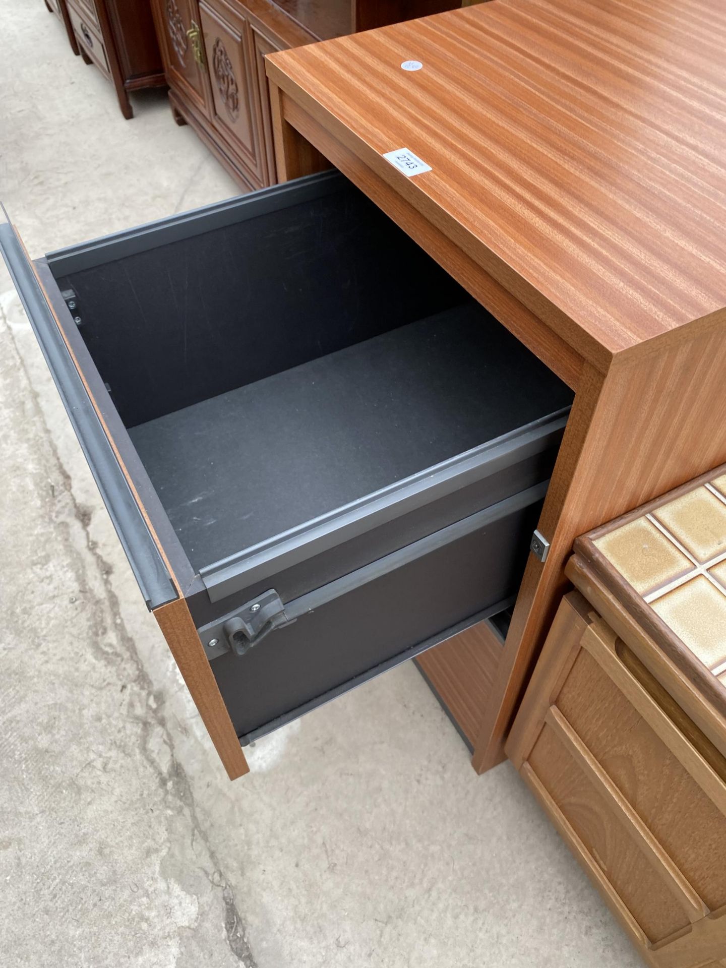 A MODERN TWO DRAWER FILING CABINET - Image 2 of 2