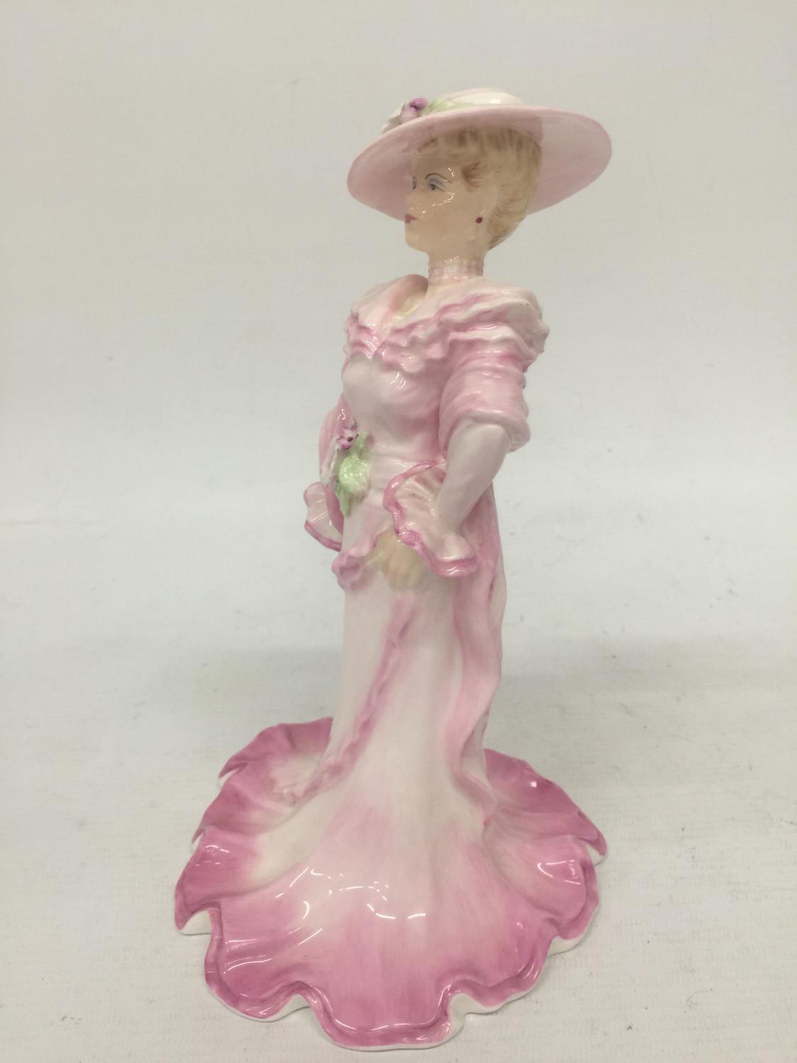 A COALPORT FIGURINE "WINNING STROKE" THE ROMANCE OF HENLEY COLLECTION LIMITED EDITION NO. 150 OF - Image 4 of 5