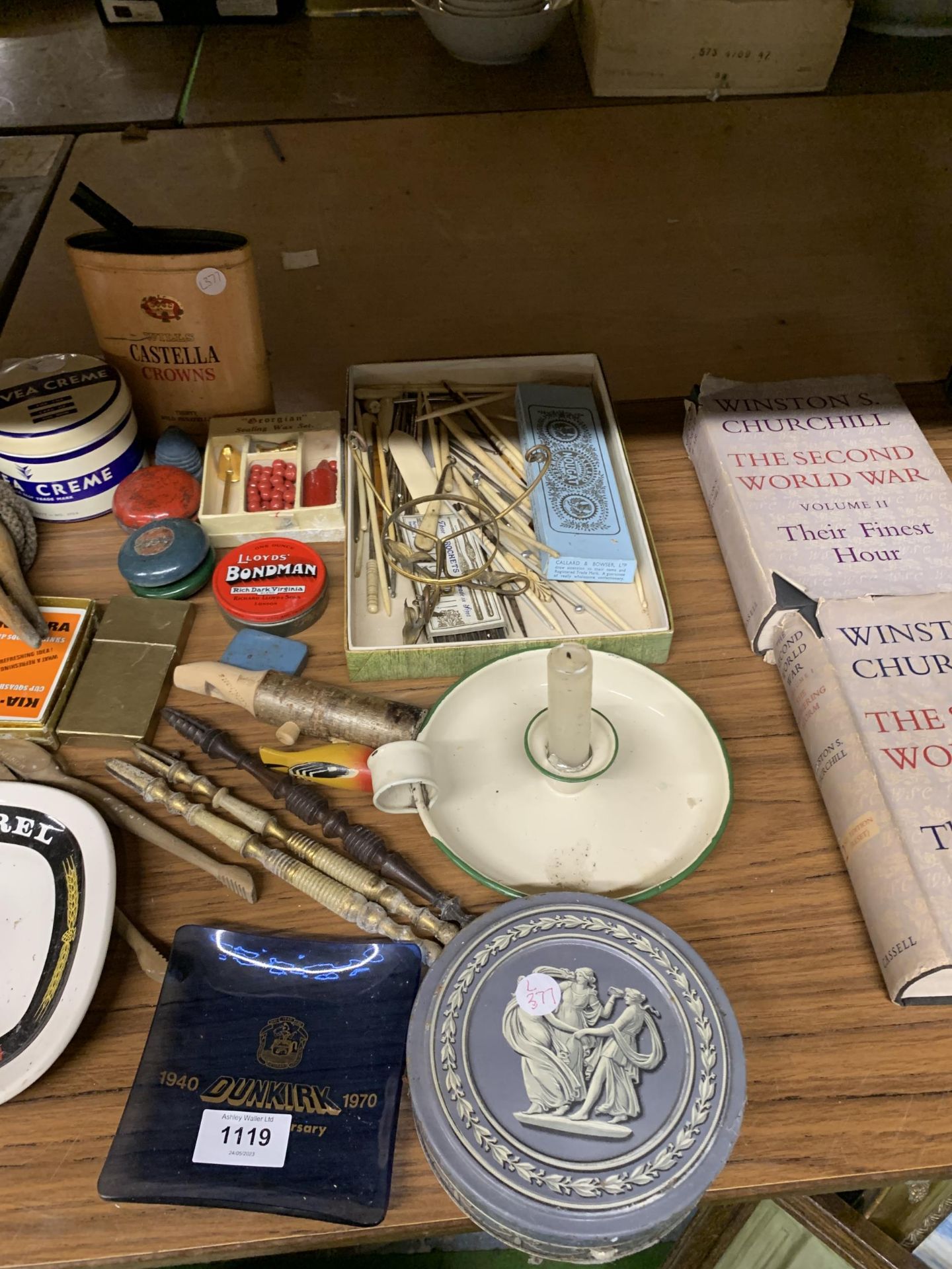 A MIXED LOT OF VINTAGE ITEMS, ENAMEL CHAMBER STICK, NIVEA CERAMIC LIDDED POT AND VARIOUS ADVERTISING - Image 3 of 6