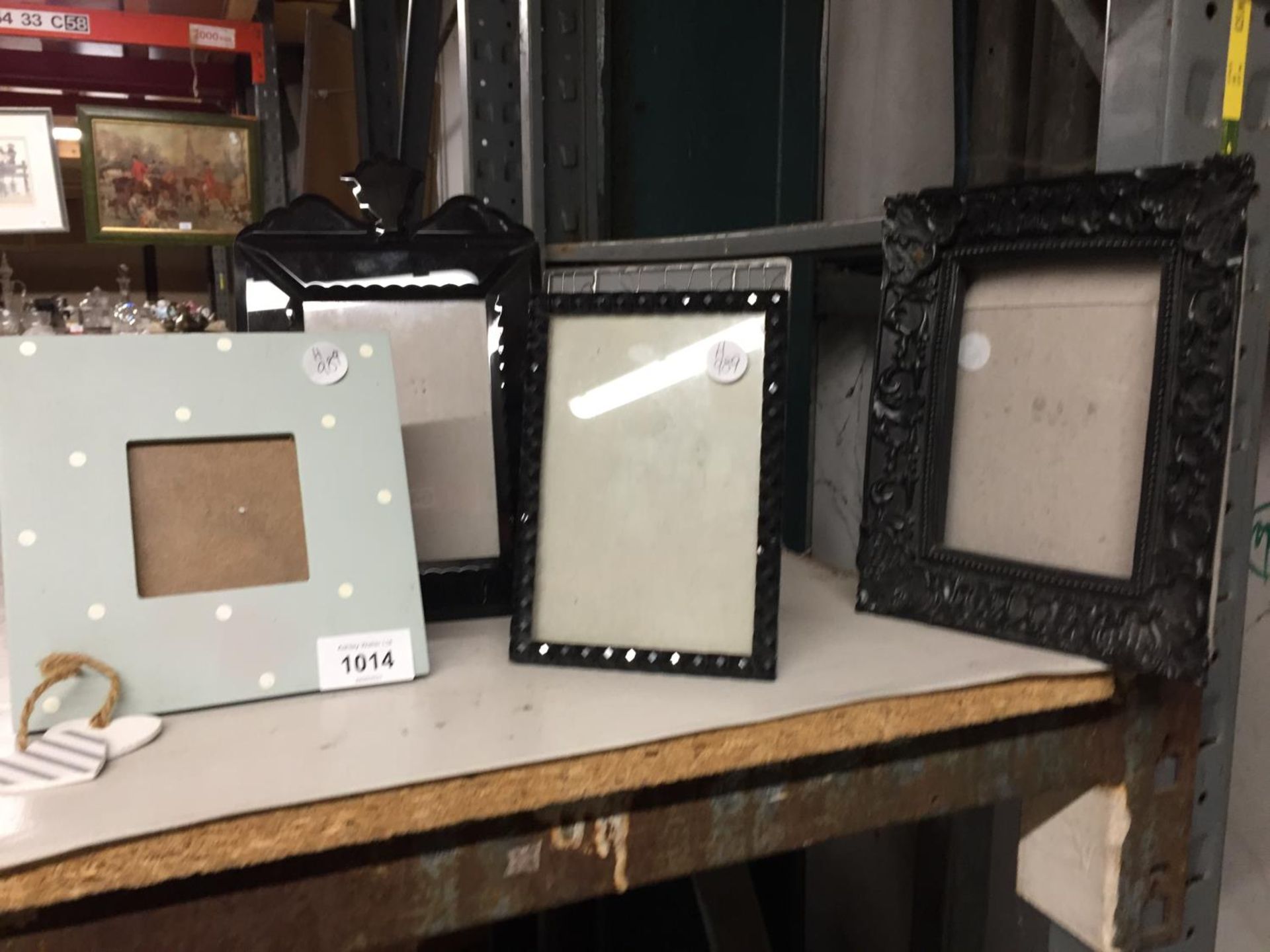 A QUANTITY OF PHOTOGRAPH FRAMES - 6 IN TOTAL