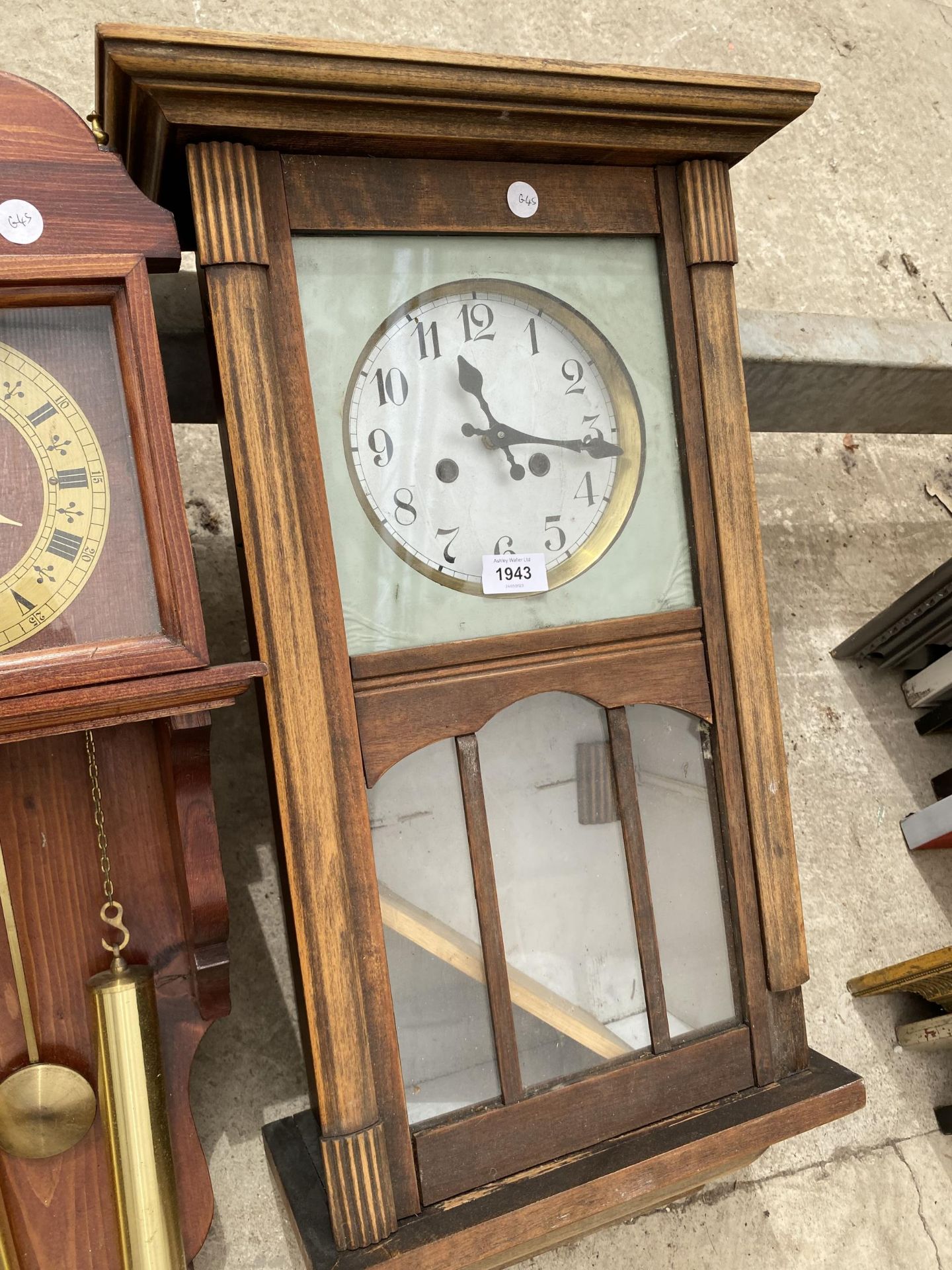 THREE VARIOUS VINTAGE WALL CLOCKS - Image 5 of 5