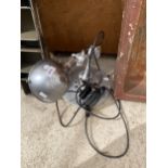 A VINTAGE METAL ANGLE POISE STYLE LAMP