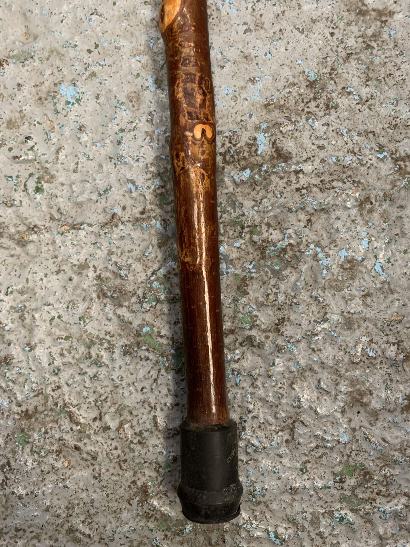 A VINTAGE HORN HANDLED WALKING STICK - Image 2 of 4