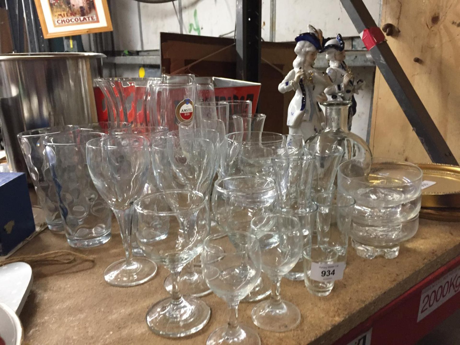 A LARGE QUANTITY OF GLASSES TO INCLUDE WINE, SHERRY, LICQUER, TUMBLERS, DESSERT BOWLS, VASES, ETC - Image 2 of 4