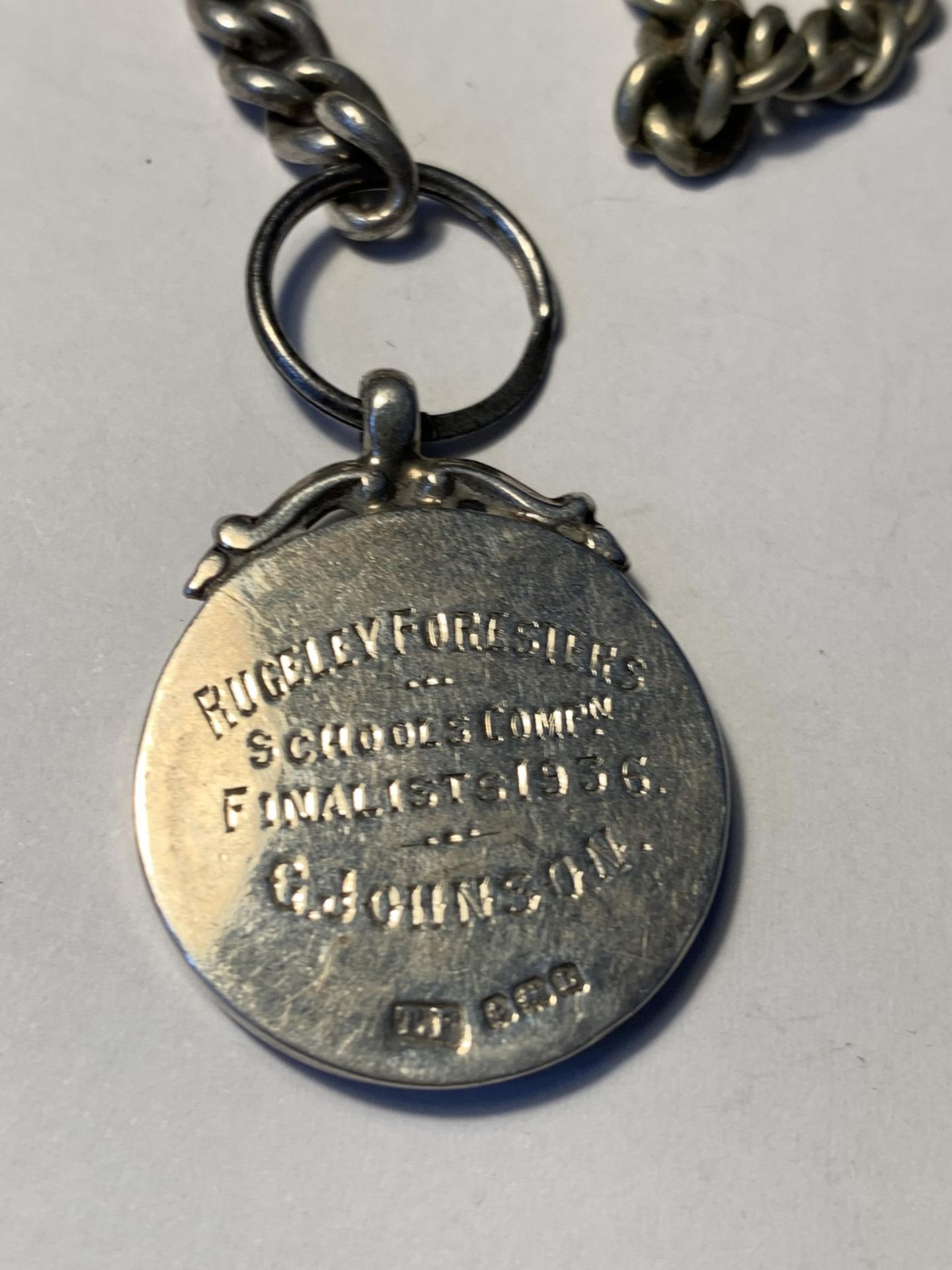 A POCKET WATCH ON A CHAIN WITH A HALLMARKED BIRMINGHAM SILVER FOB - Image 4 of 6