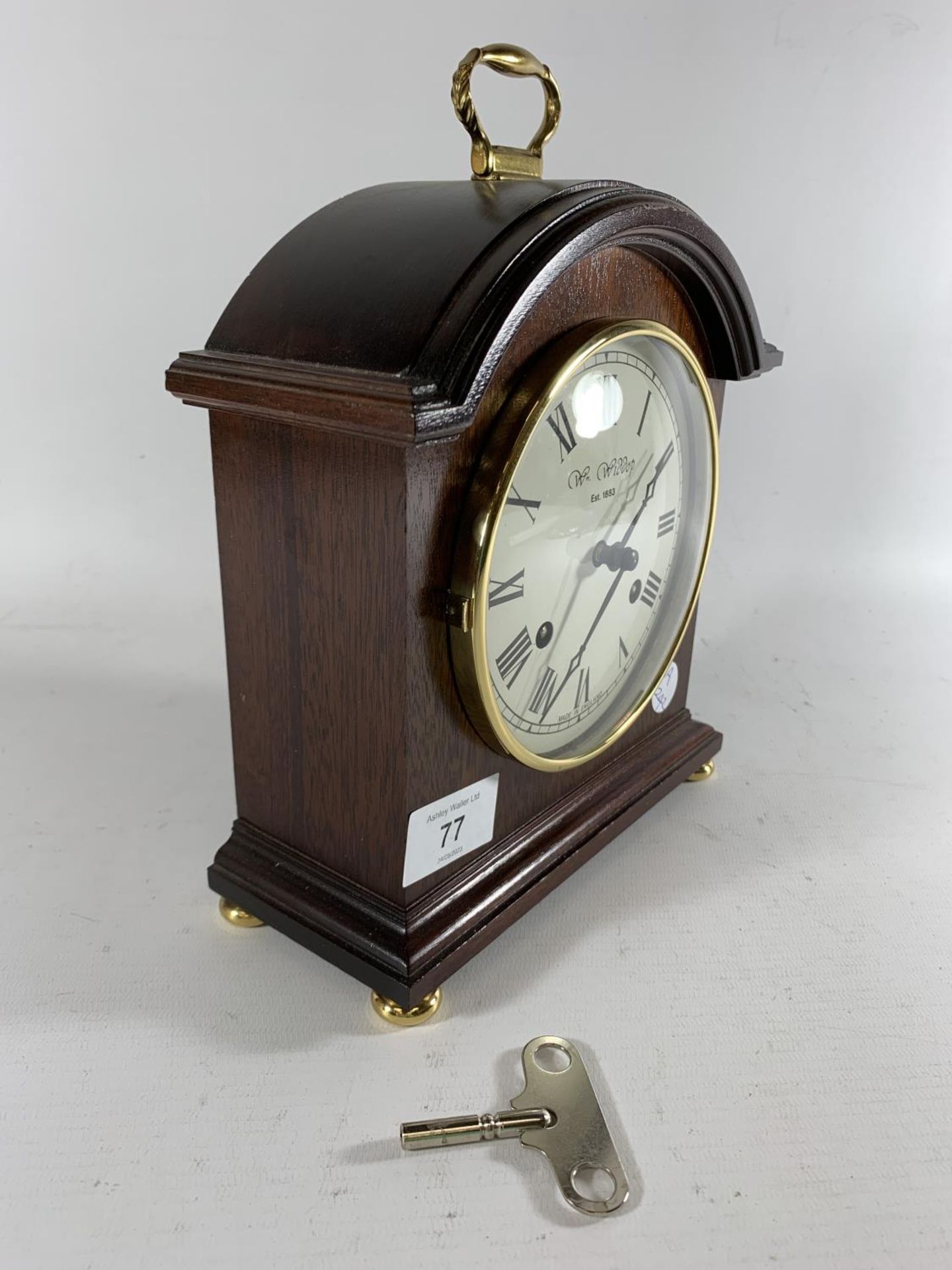 * A PRESENTATION MANTLE CLOCK BY WM WIDDOP, HEIGHT 25CM, PRESENTED BY G.M.P A DIVISION 1991 - Image 2 of 4