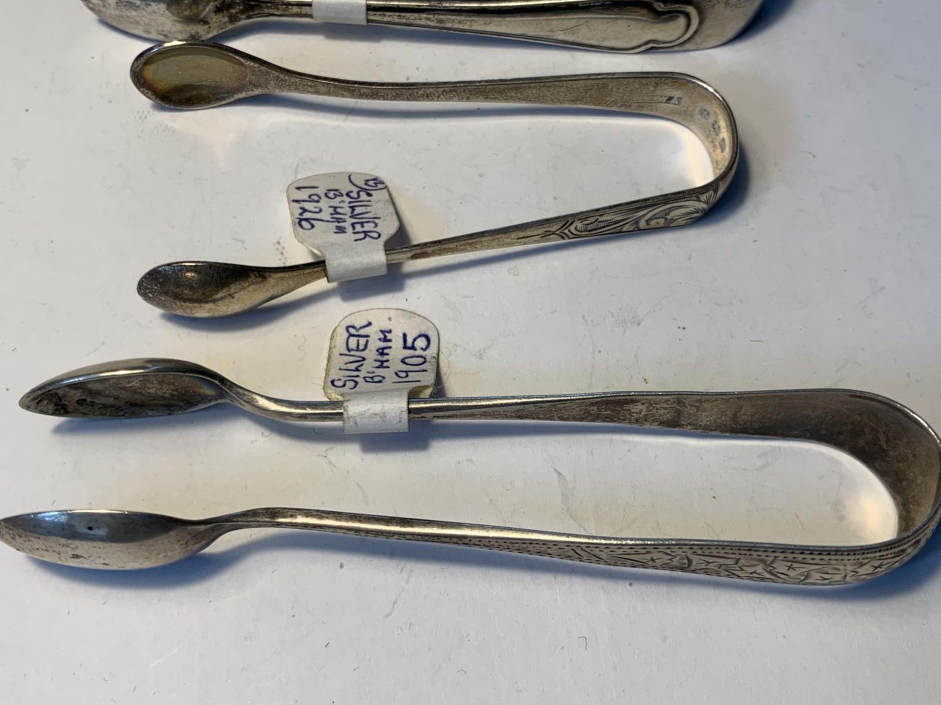 FOUR SETS OF SUGAR NIPS TWO HALLMARKED SHEFFIELD 1929 AND 1932 AND TWO BIRMINGHAM 1905 AND 1926 - Image 3 of 3