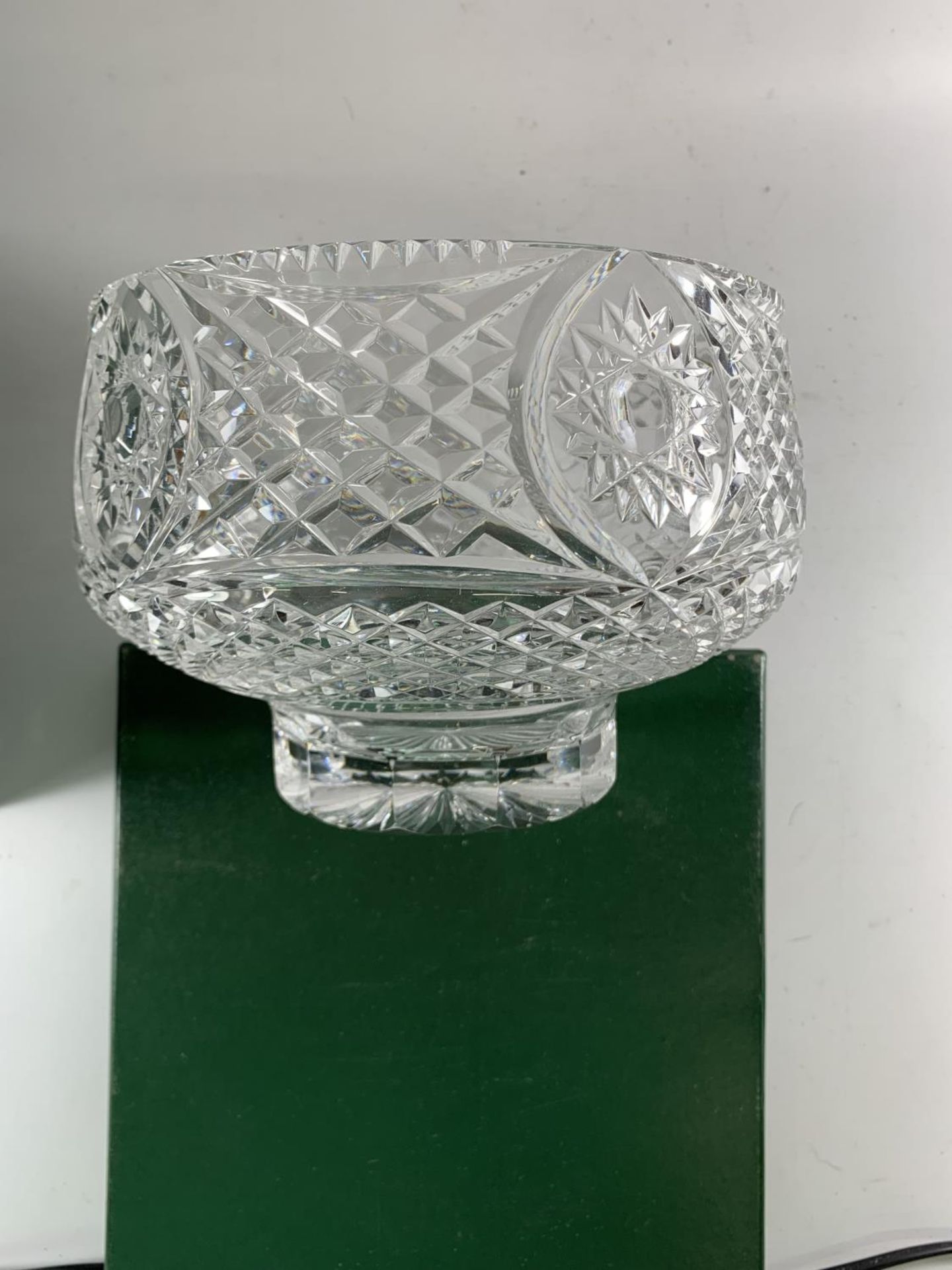 * BOXED TYRONE CRYSTAL 'ARMAGH BOWL' 22CM DIAMETER, HEIGHT 14CM, WITH INSCRIPTION TO SIR JAMES - Image 4 of 9