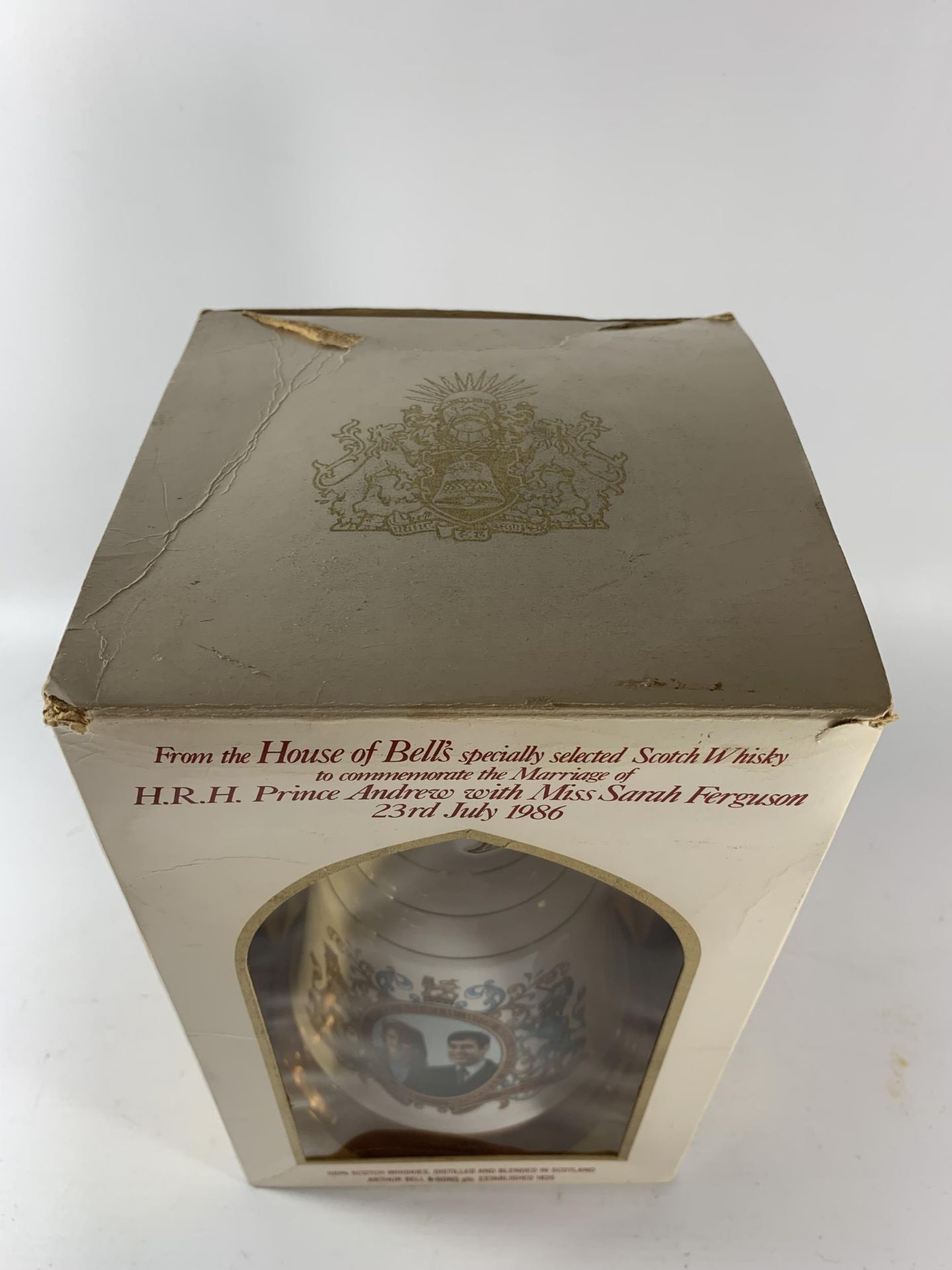 1 X BOXED 75CL BOTTLE - BELLS 1986 COMMEMORATIVE SCOTCH WHISKY - Image 2 of 3