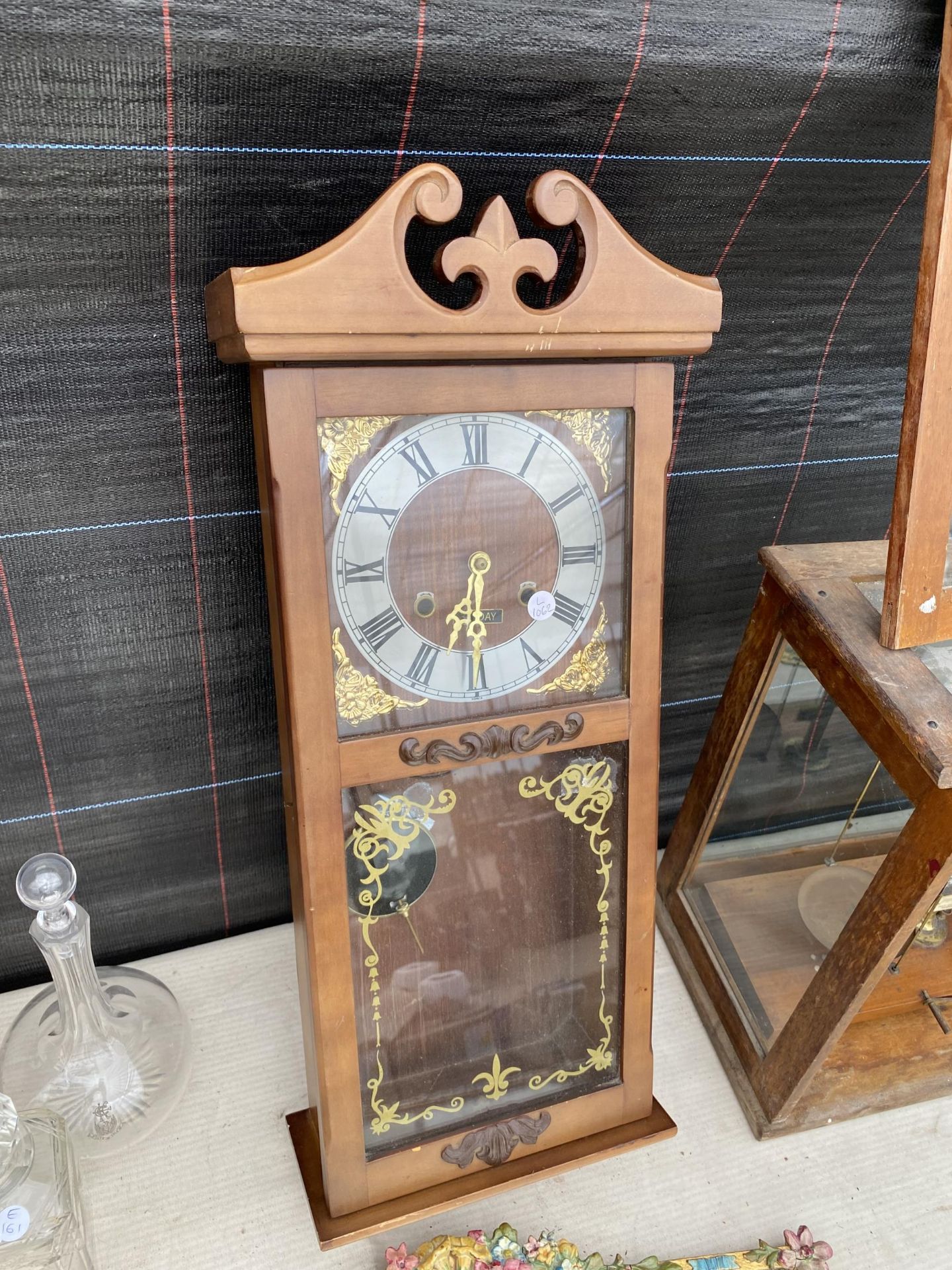 TWO ITEMS - A VINTAGE FLORAL BARBOLA MIRROR AND A MODERN 31 DAY CLOCK - Image 2 of 7